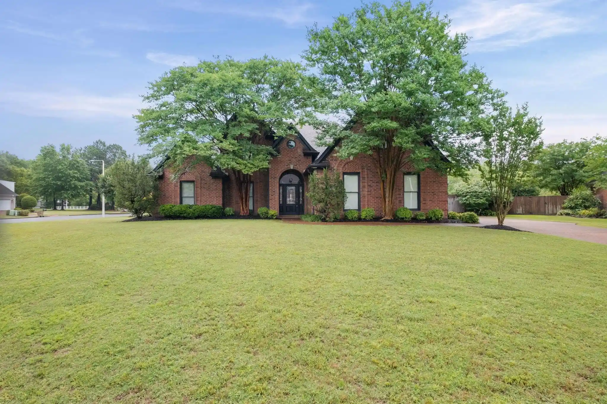 Photo 1 of Sale Pending at 564 Fern Meadow Cv, Cordova, TN 38018 | MLS# 10222186 | Listing updated on 2026-09-09