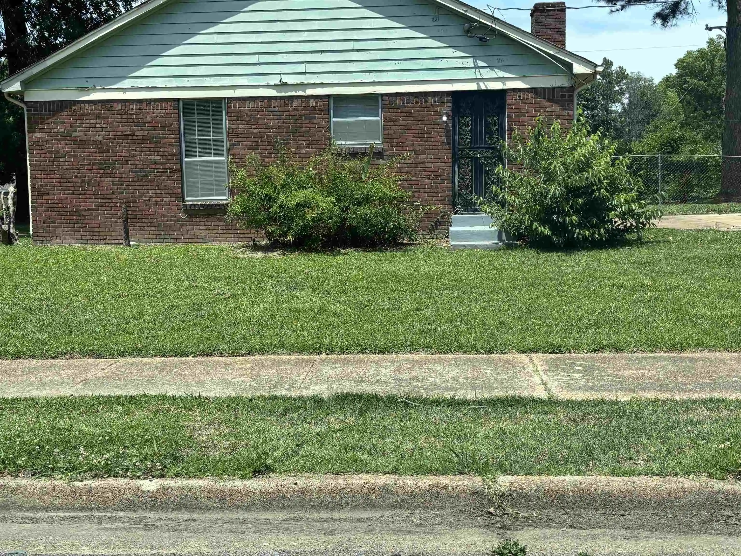 2nd image of 3332 Clearbrook St, Memphis, TN 38118 | MLS# 10222233