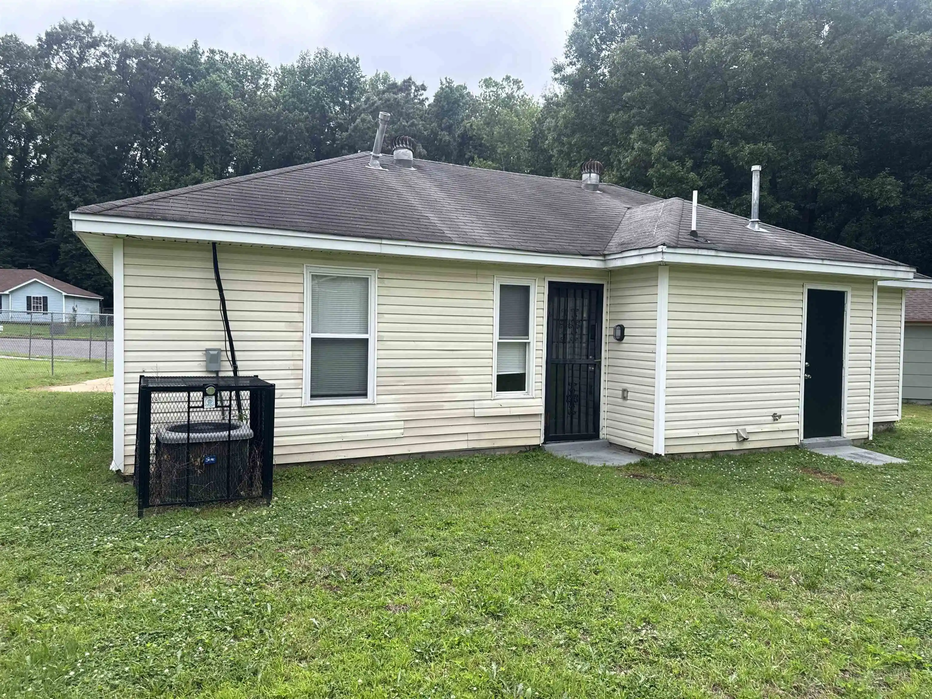 2nd image of 3998 Schoolfield Cv, Memphis, TN 38127 | MLS# 10222261