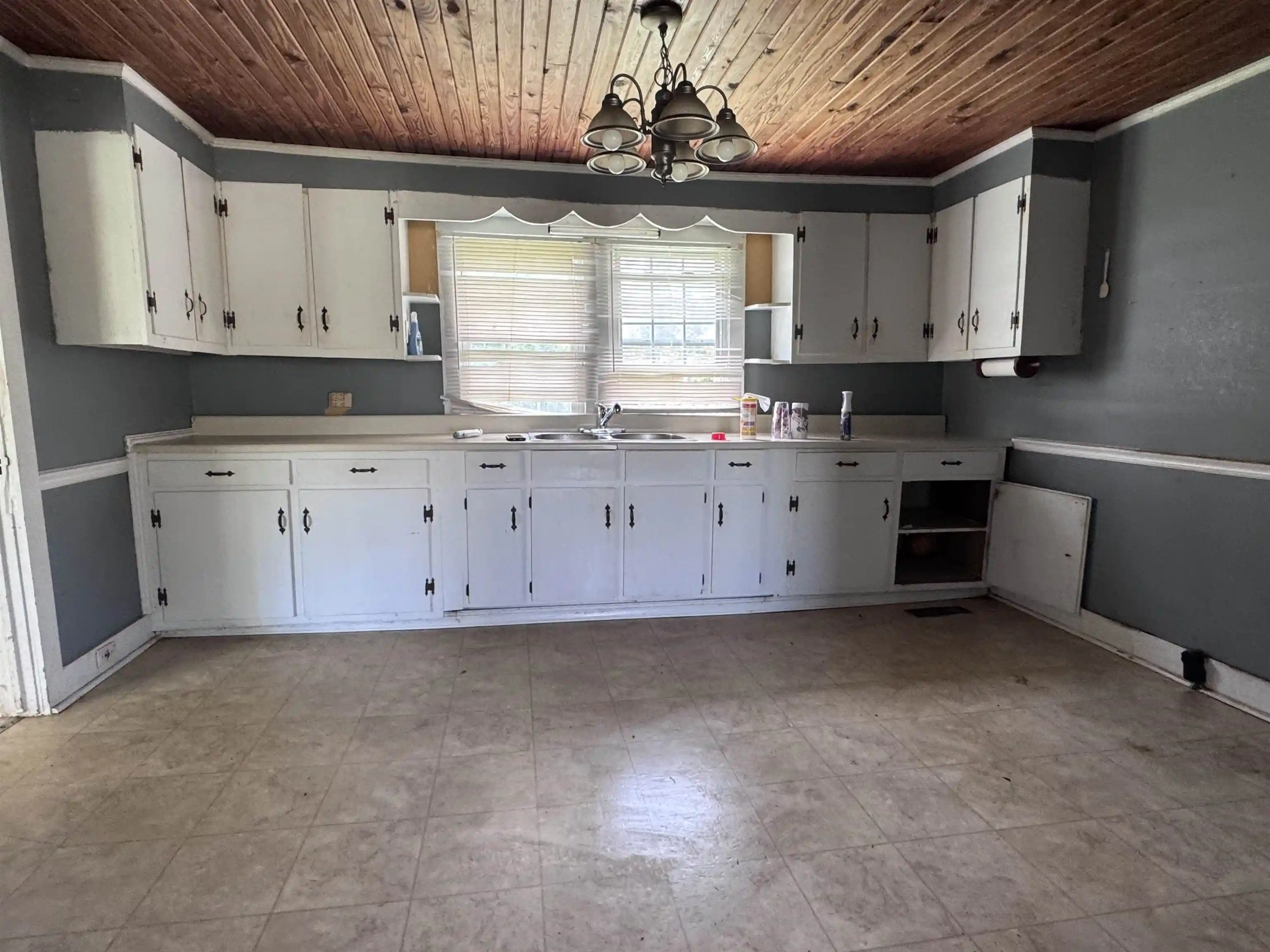 Photo 4 of Single family home for sale at 237 Old Shiloh Rd, Adamsville, TN 38310 | MLS# 10222306 | Listing updated on 2026-08-25
