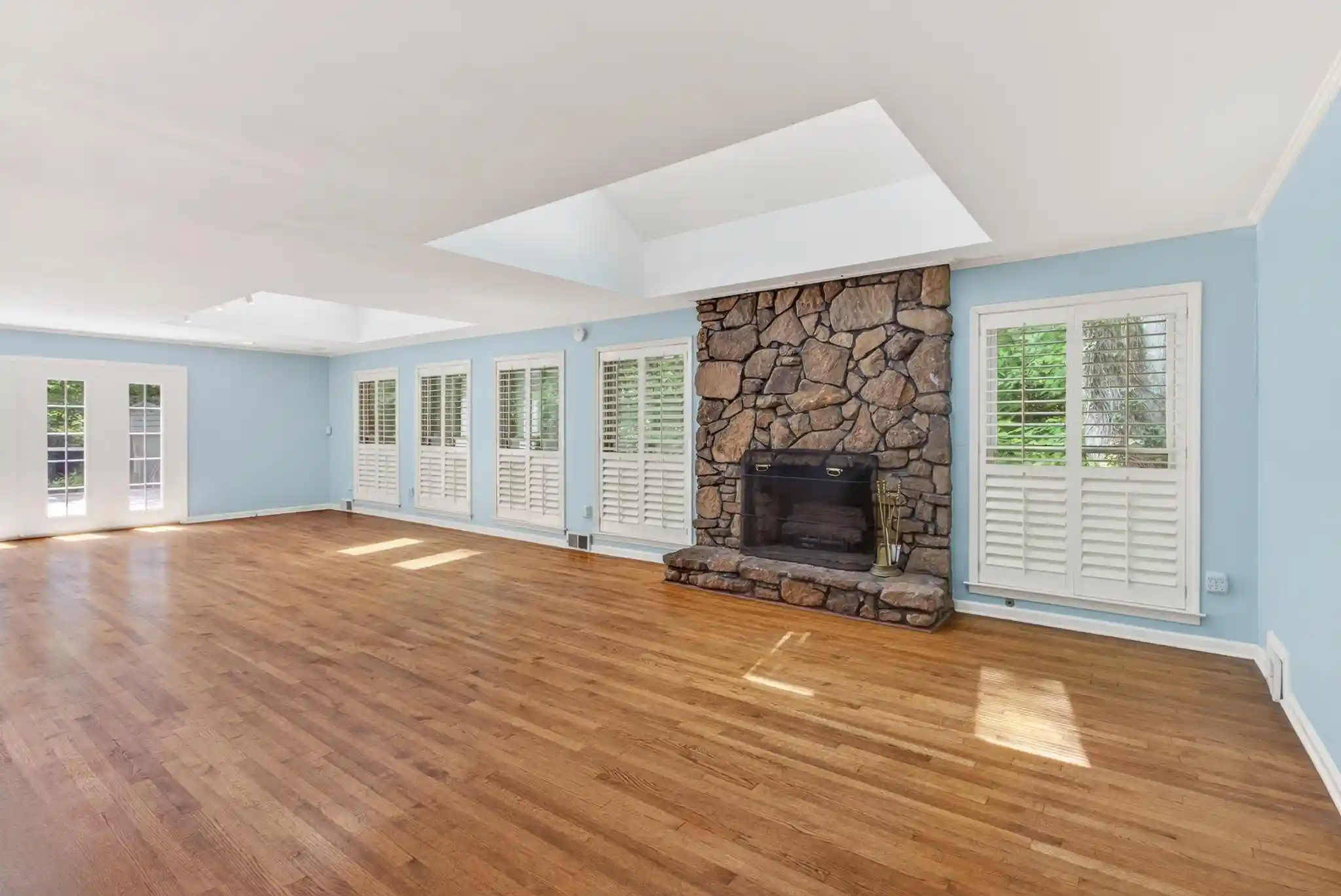 3rd image of 3121 Beechrun Dr, Memphis, TN 38128 | MLS# 10222325