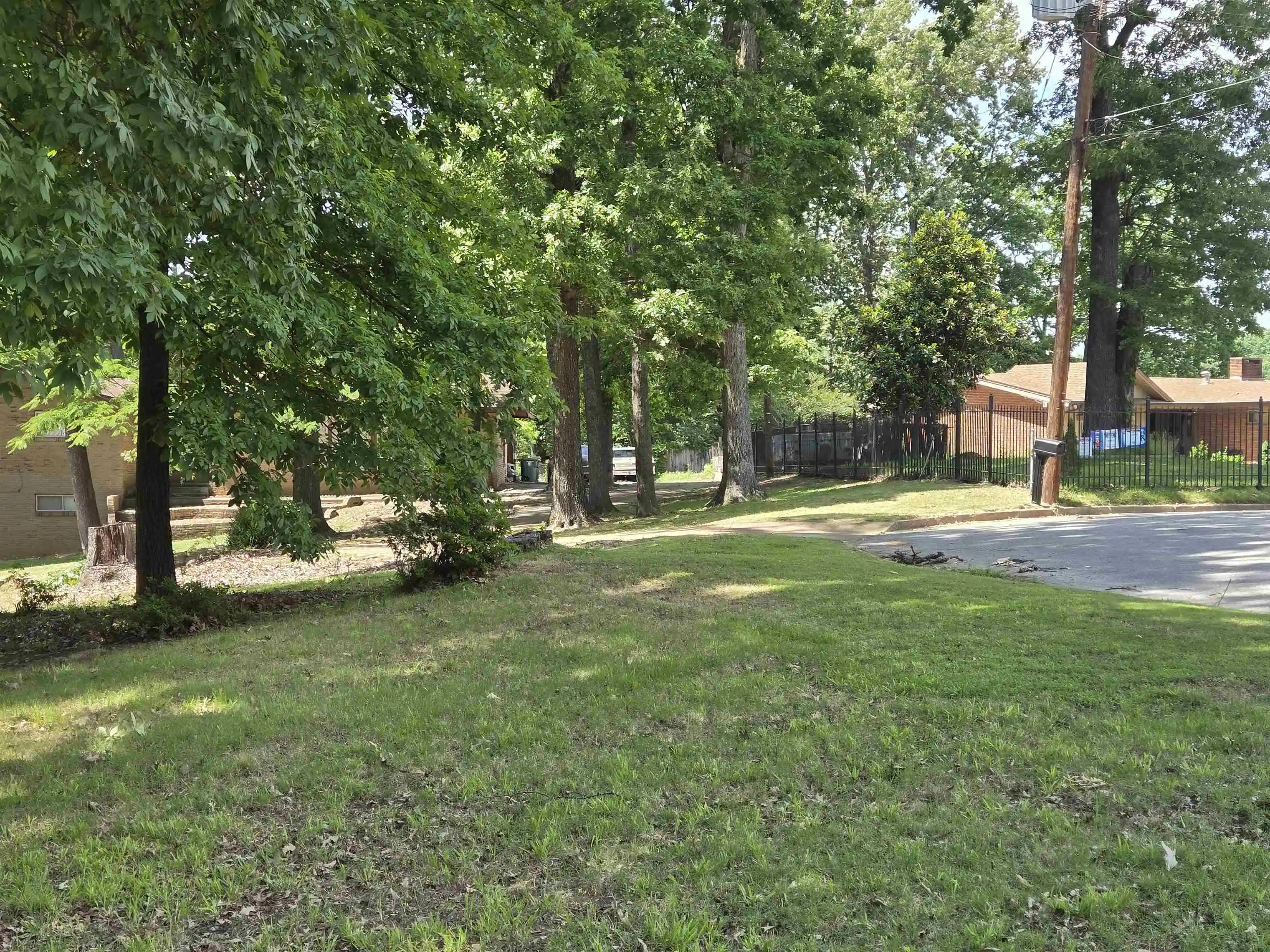2nd image of 4664 Clearwater Dr, Memphis, TN 38128 | MLS# 10222376