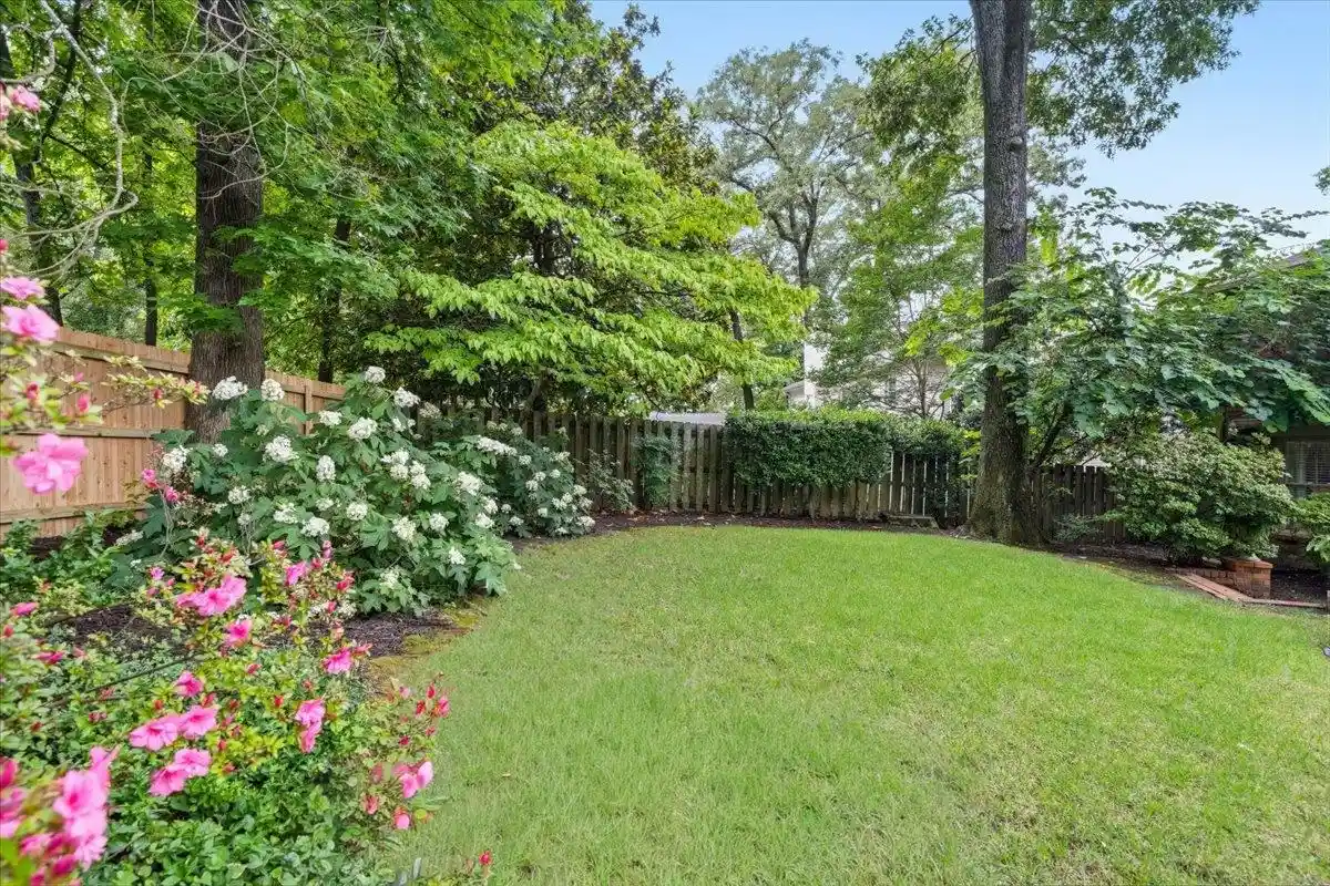 Photo 3 of Sale Pending at 6353 Old Orchard Cv, Memphis, TN 38119 | MLS# 10222377 | Listing updated on 2026-08-18