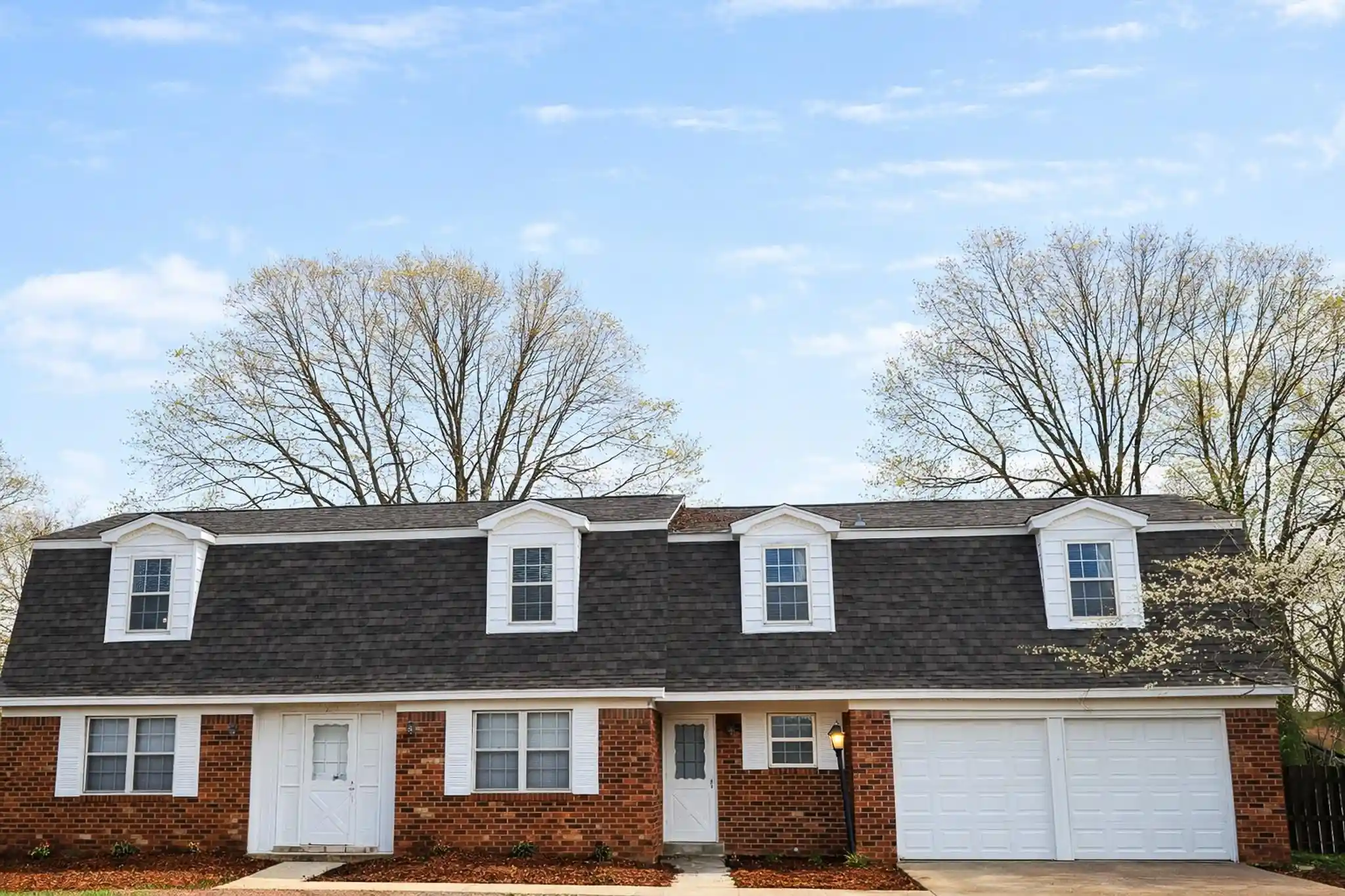 Photo 1 of Sale Pending at 1345 Hickory Ridge Cvs Cv, Memphis, TN 38116 | MLS# 10222381 | Listing updated on 2026-09-14