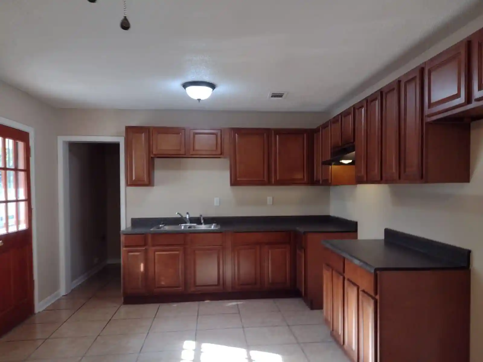 Photo 3 of Single family home for sale at 605 Leavert Ave, Memphis, TN 38127 | MLS# 10222451 | Listing updated on 2026-08-24