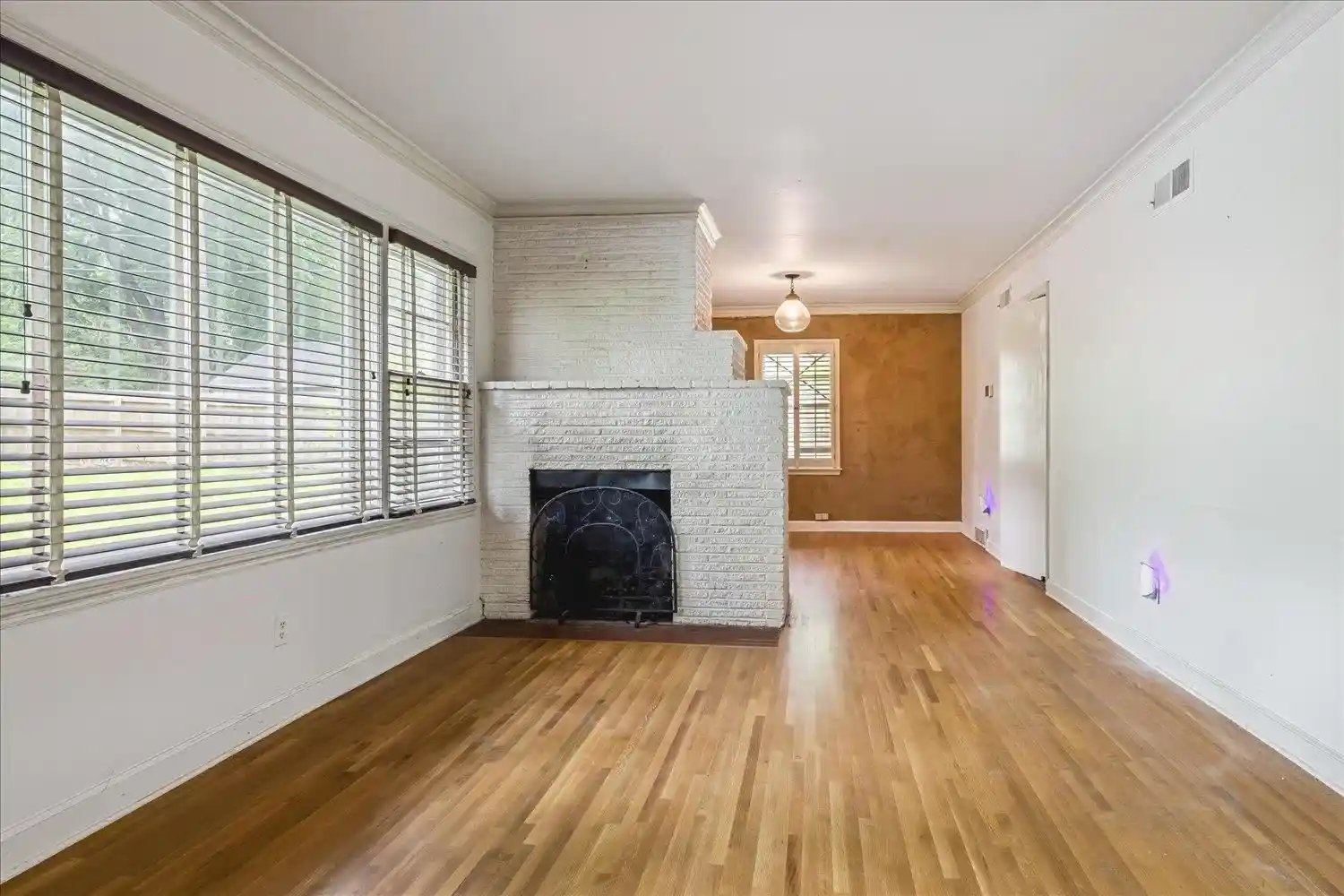 3rd image of 4596 Crossover Ln, Memphis, TN 38117 | MLS# 10222541
