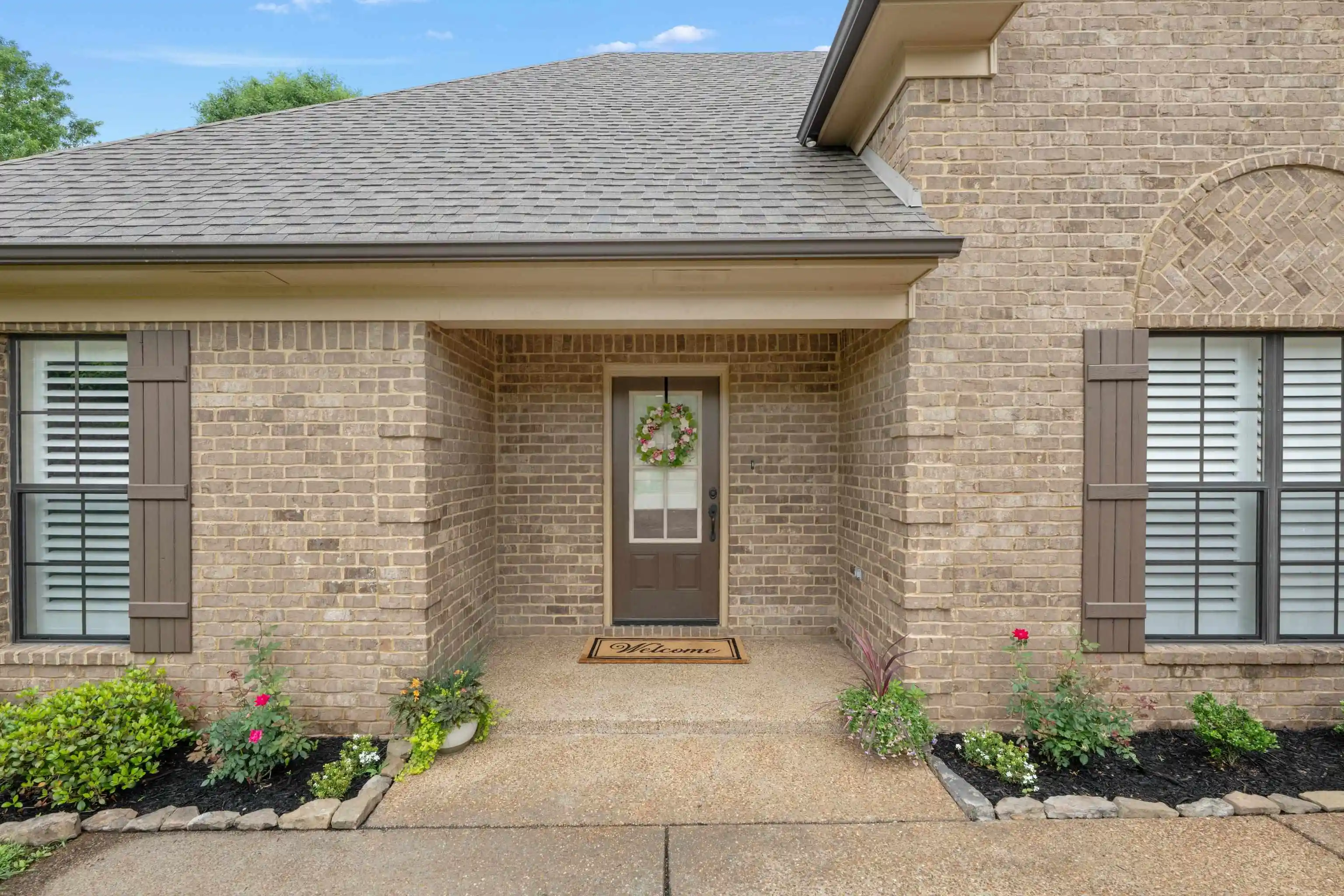 Homes for sale in Hernando, MS | 1586 Mckenas Way Cv, Hernando, MS 38632 | MLS# 10222563