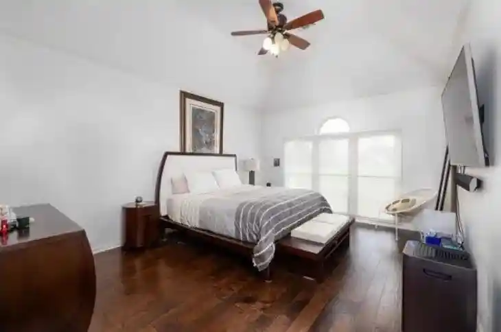 Photo 2 of Single family home for sale at 1221 Cordova Clb Dr, Cordova, TN 38018 | MLS# 10222621 | Listing updated on 2026-07-19