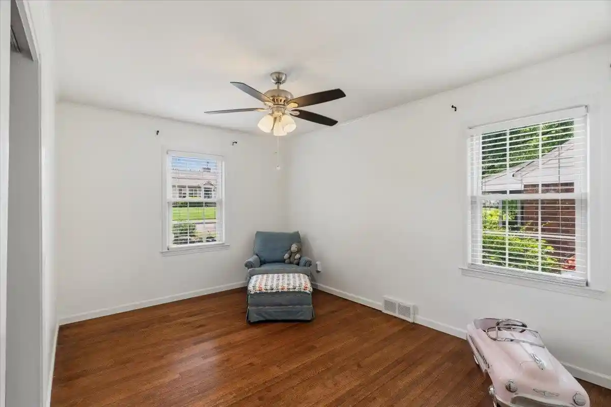 3rd image of 4816 Welchshire Dr, Memphis, TN 38117 | MLS# 10222679