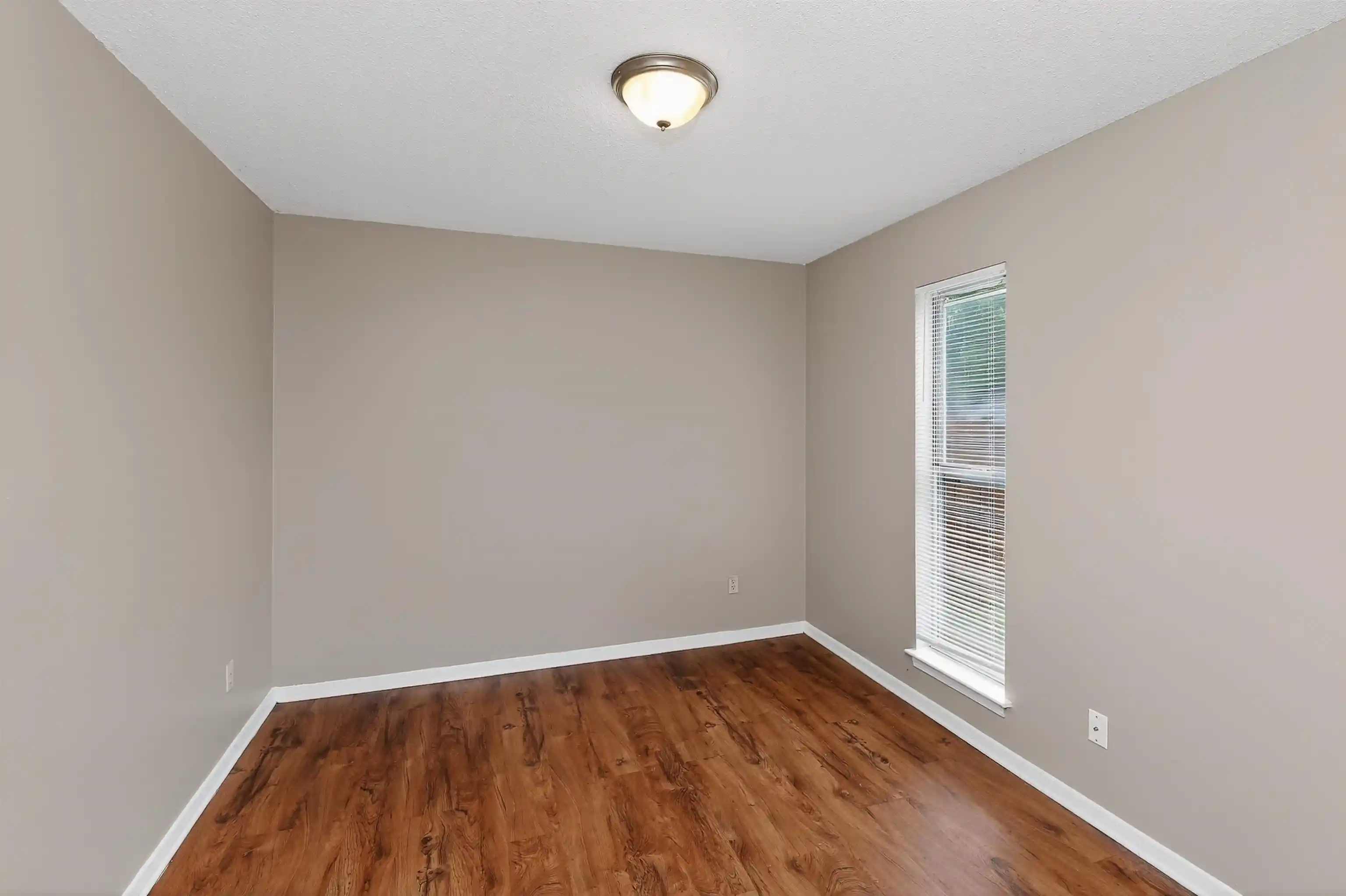 2nd image of 3944 Timberwood Dr, Memphis, TN 38128 | MLS# 10222694