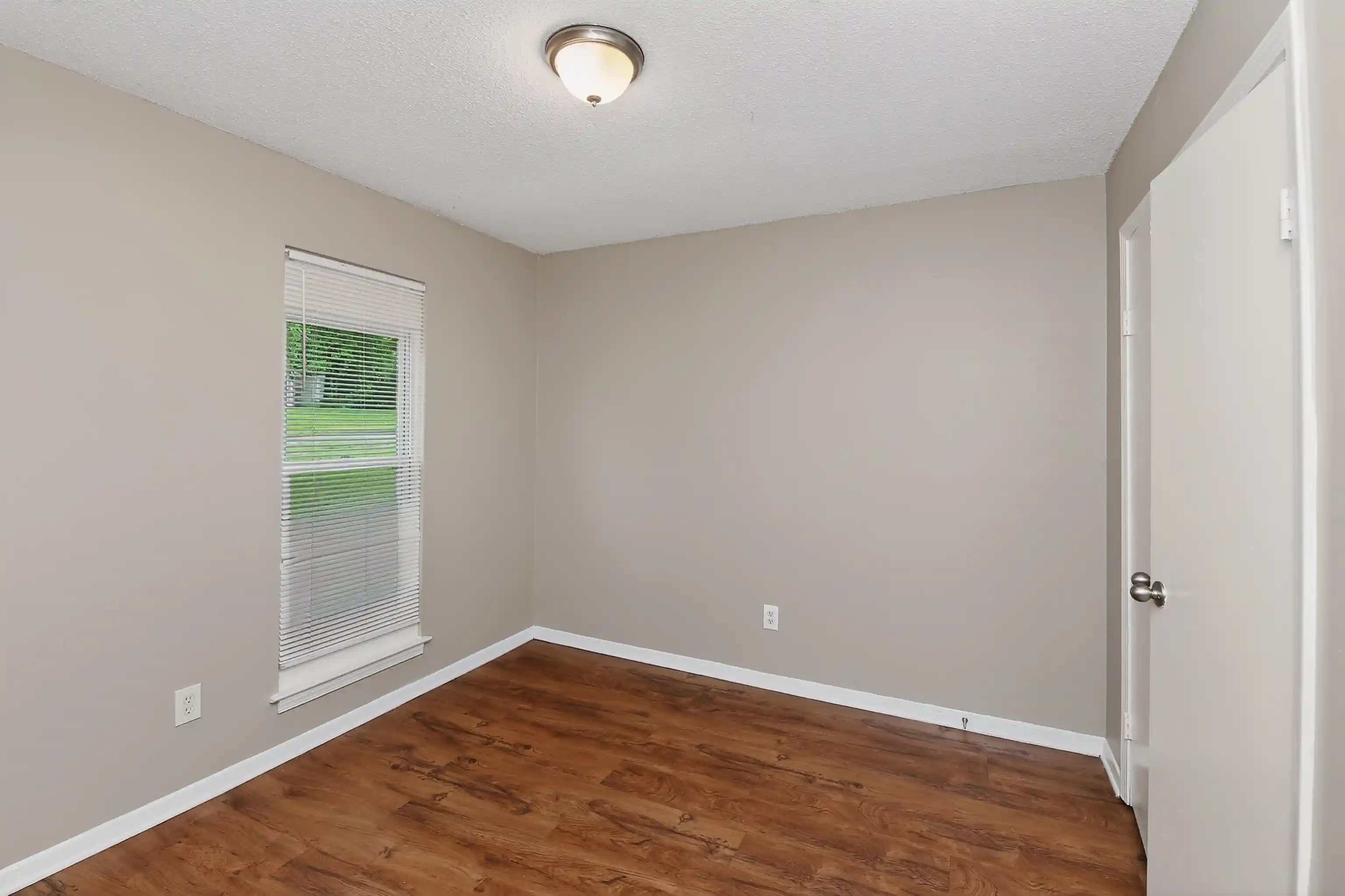 3rd image of 3944 Timberwood Dr, Memphis, TN 38128 | MLS# 10222694