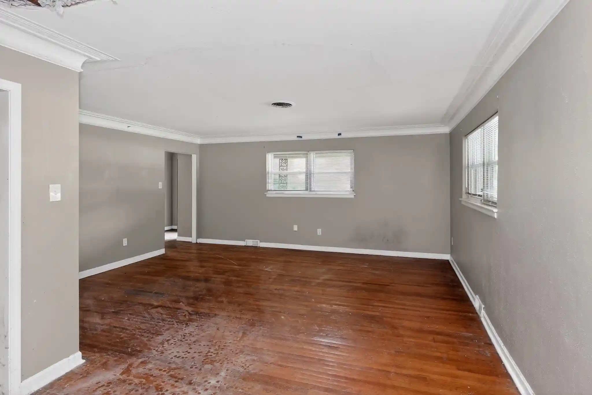 Homes for sale in Memphis, TN | 1403 Old Hickory Rd, Memphis, TN 38116 | MLS# 10222699