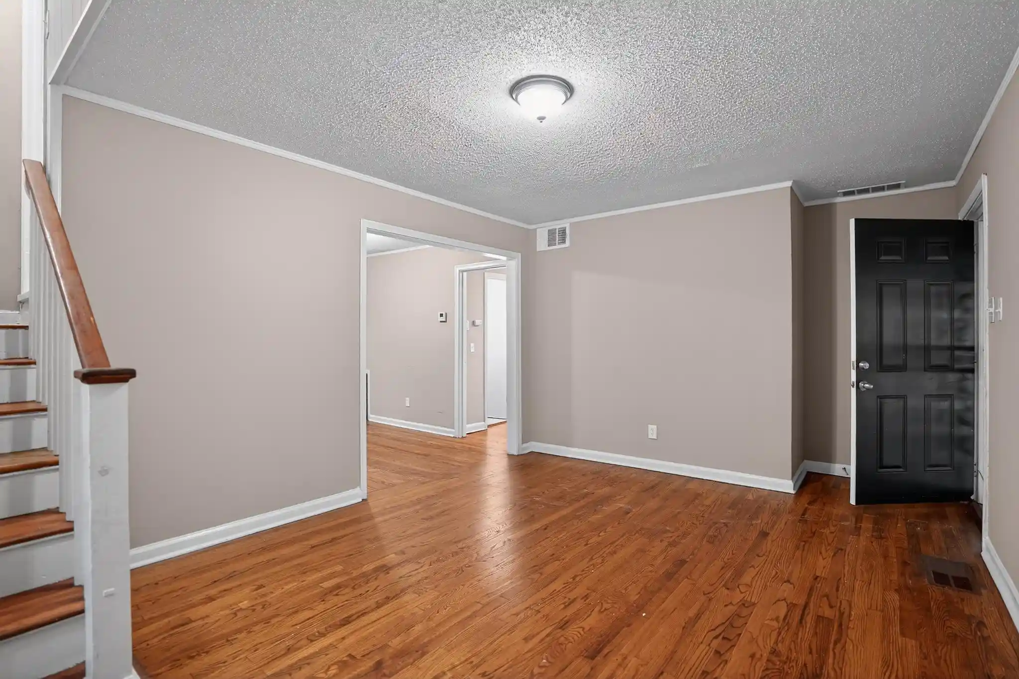 Photo 3 of Sale Pending at 1136 Goodman St, Memphis, TN 38111 | MLS# 10222702 | Listing updated on 2026-07-08