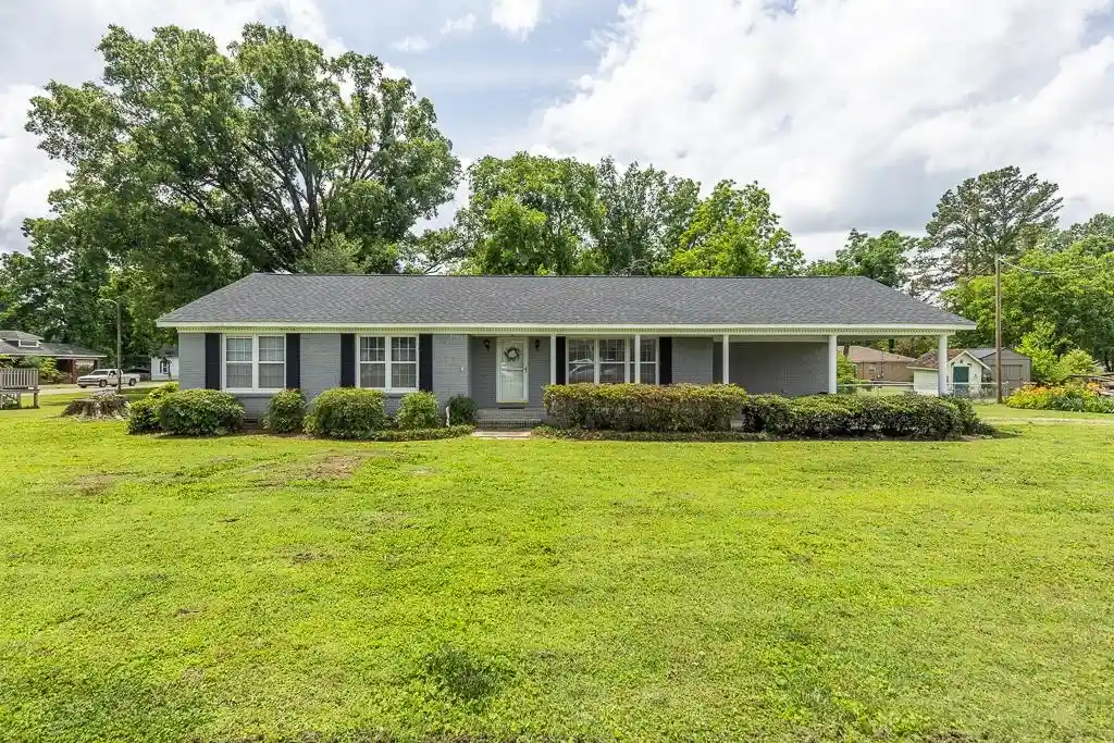 Homes for sale in Grand Junction, TN | 115 Washington Ave, Grand Junction, TN | MLS# 10222782
