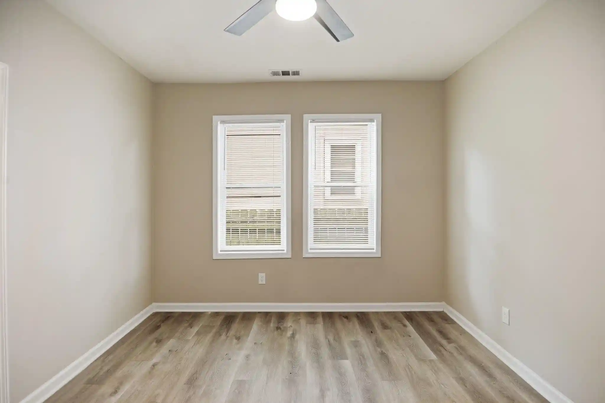 3rd image of 3061 Carnes Ave, Memphis, TN 38111 | MLS# 10222791