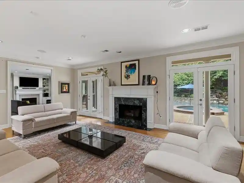 2nd image of 2455 Birnam Wood Dr, Germantown, TN 38138 | MLS# 10222802