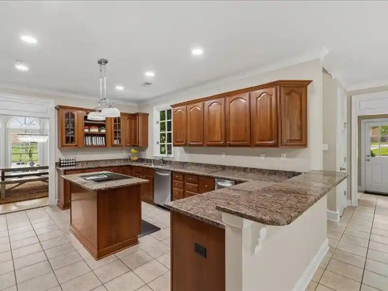 3rd image of 2455 Birnam Wood Dr, Germantown, TN 38138 | MLS# 10222802