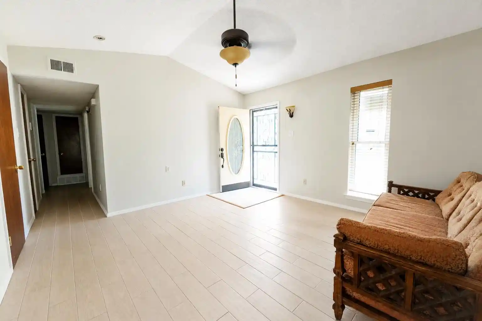 Photo 3 of Single family home for sale at 668 Sagamore Cv, Memphis, TN 38127 | MLS# 10222828 | Listing updated on 2026-08-22