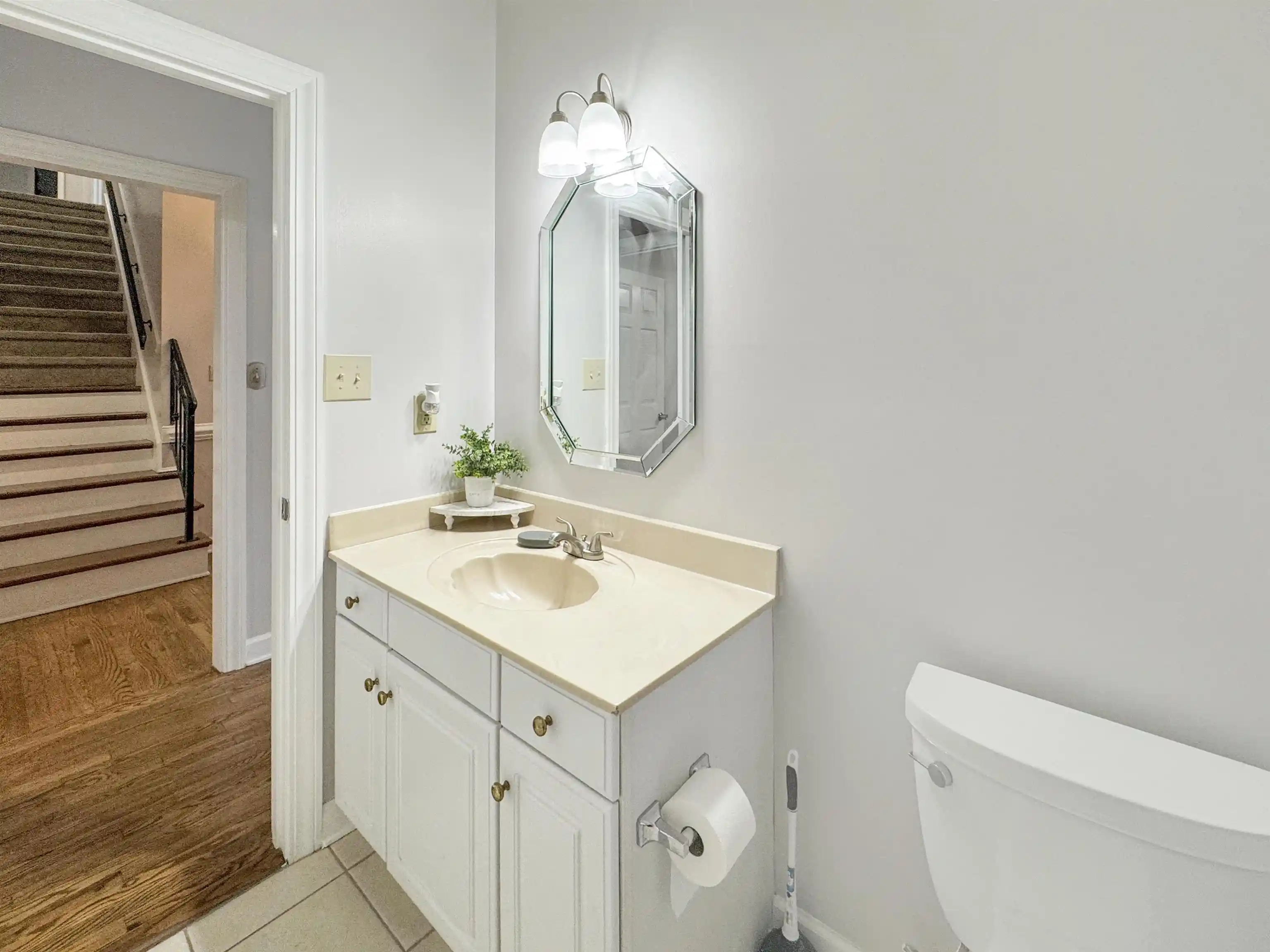 Photo 3 of Single family home for sale at 215 Leaf Trl Ct, Cordova, TN 38018 | MLS# 10222840 | Listing updated on 2026-09-10
