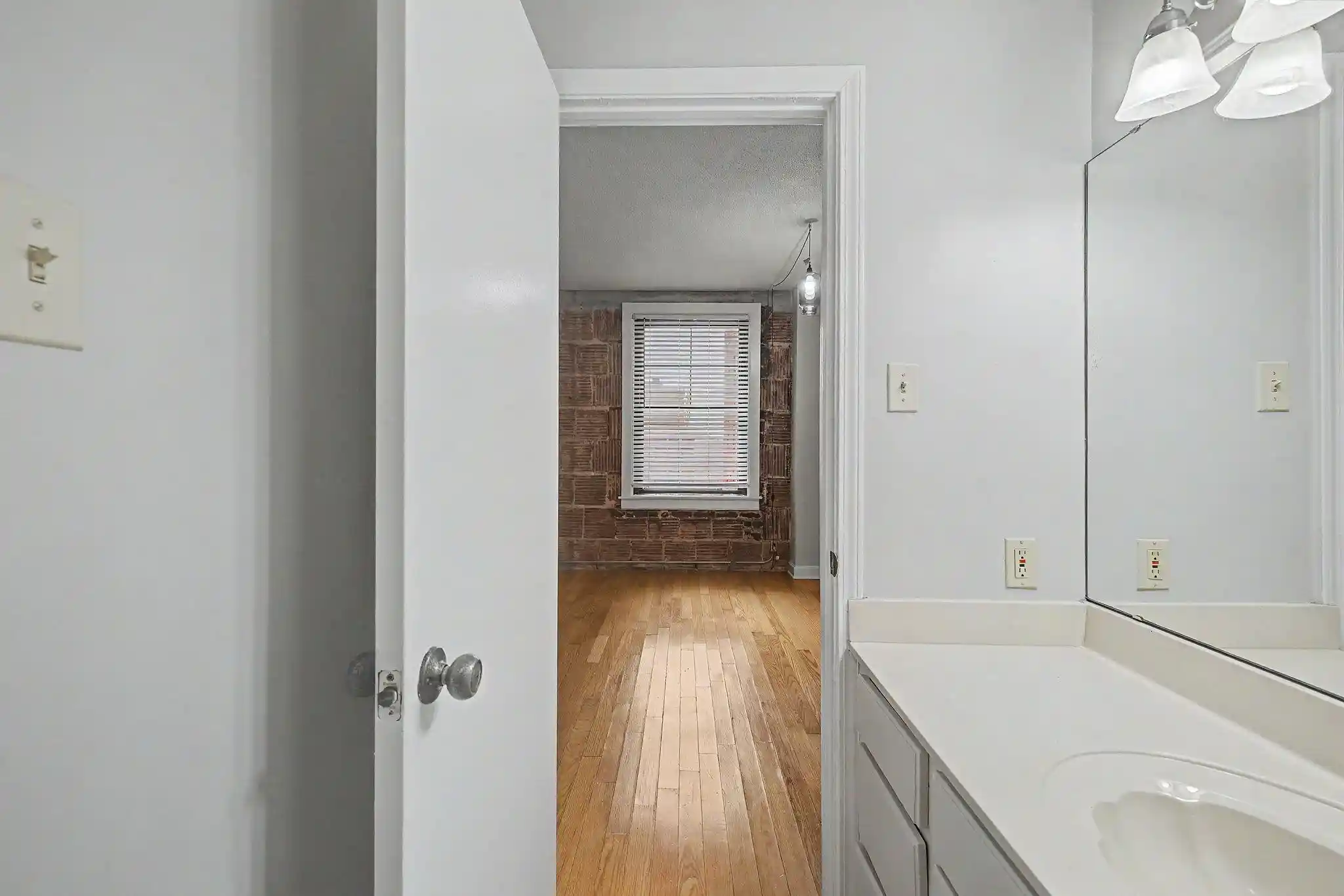 Homes for sale in Memphis, TN | 109 N Main St #1202, Memphis, TN 38103 | MLS# 10222846