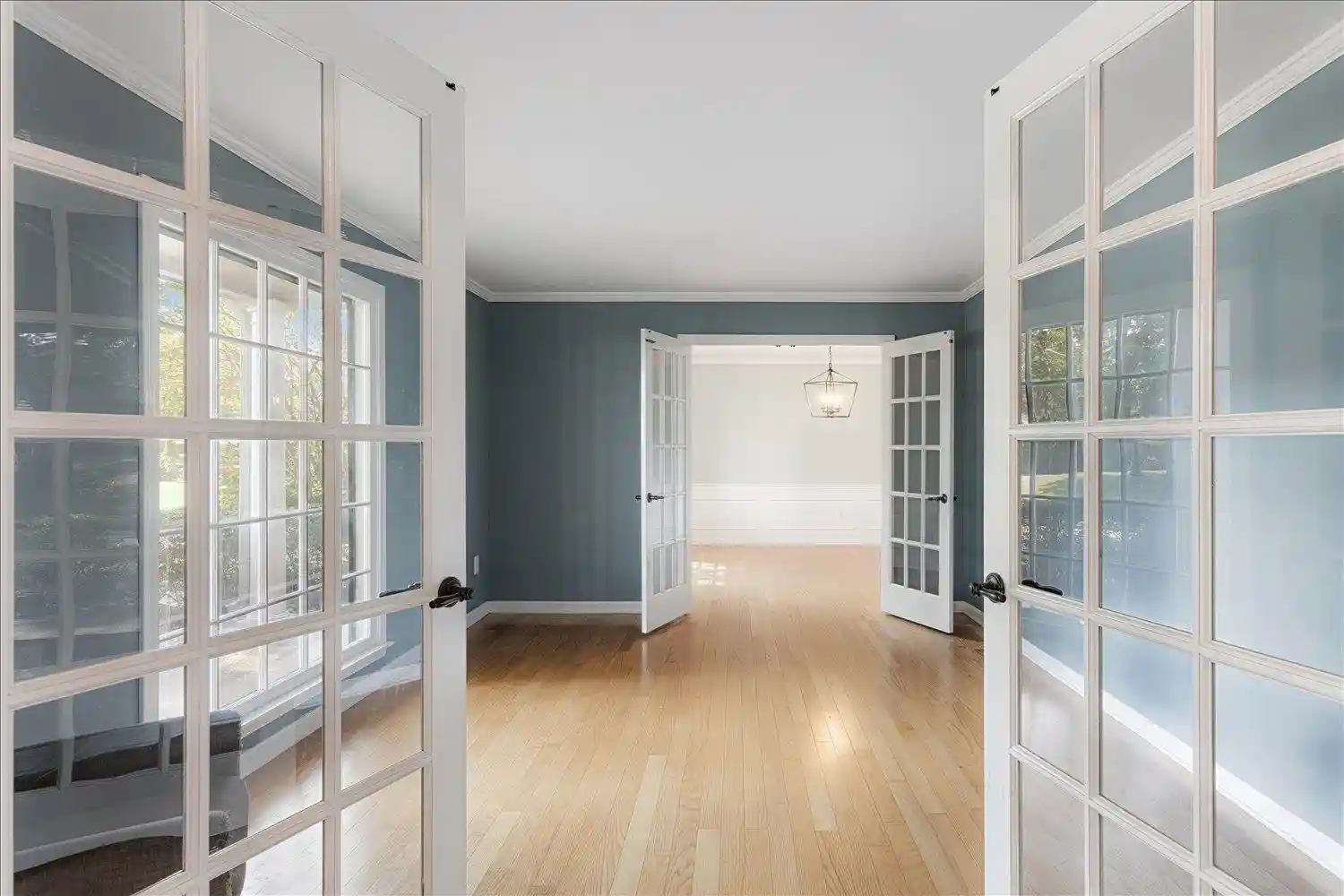 2nd image of 8018 Cross Pike Dr, Germantown, TN 38138 | MLS# 10222865