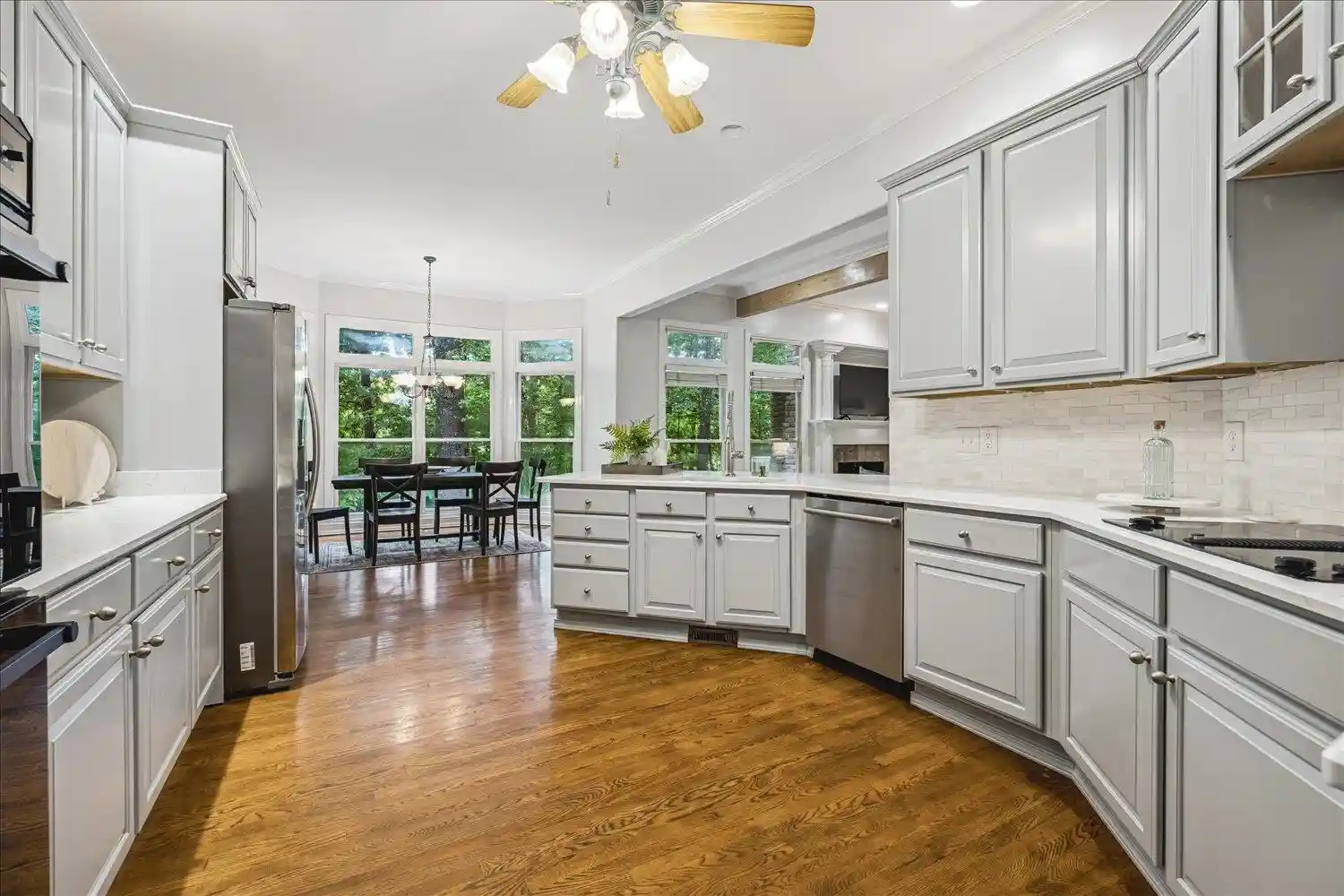 Photo 3 of Sale Pending at 7860 Chapel Ridge Dr, Cordova, TN 38016 | MLS# 10222891 | Listing updated on 2026-06-11