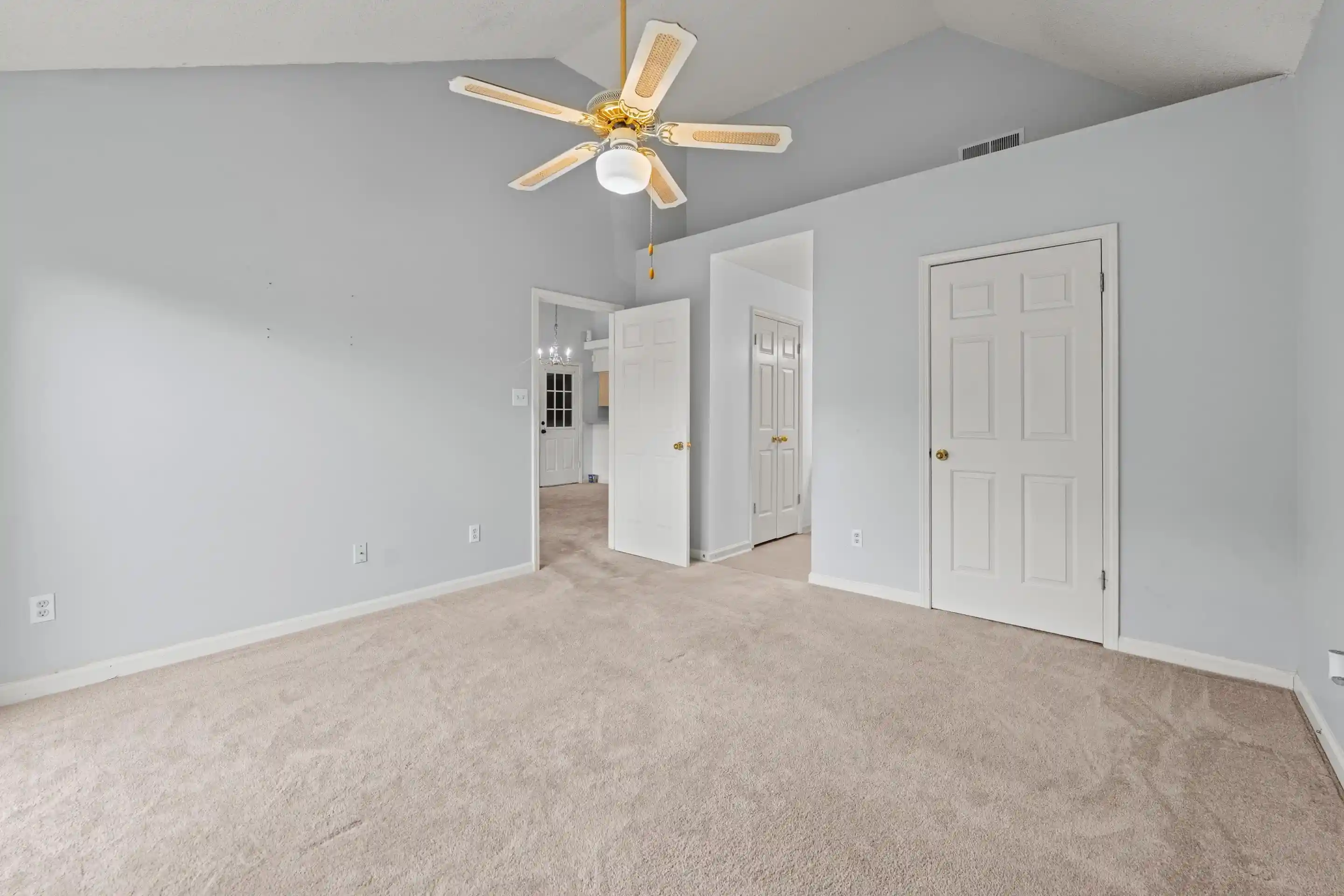 2nd image of 2749 Colonial Towers Dr, Cordova, TN 38016 | MLS# 10222895