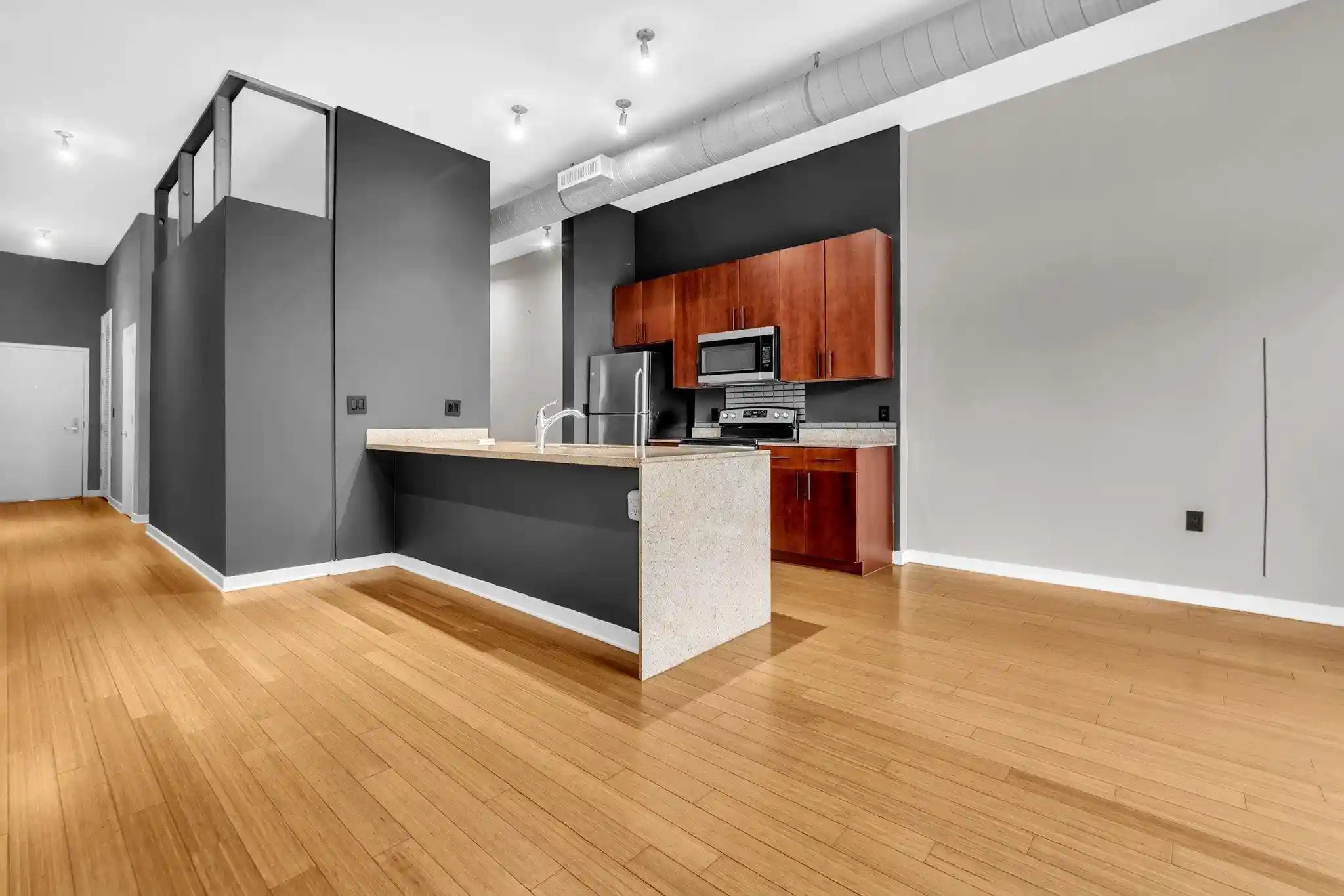 5th image of 2263 Young Ave, Memphis, TN 38104