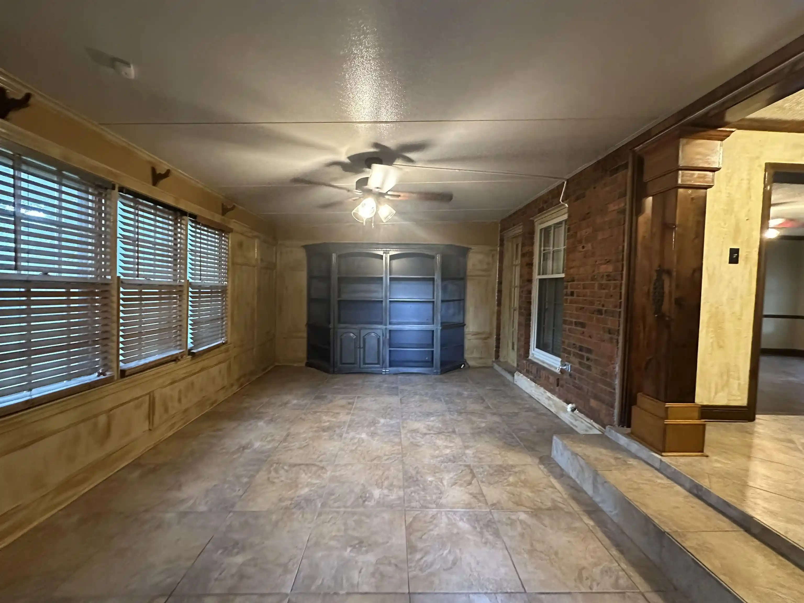 Photo 2 of Sale Pending at 7219 Country Oaks Dr, Memphis, TN 38125 | MLS# 10222911 | Listing updated on 2026-08-26