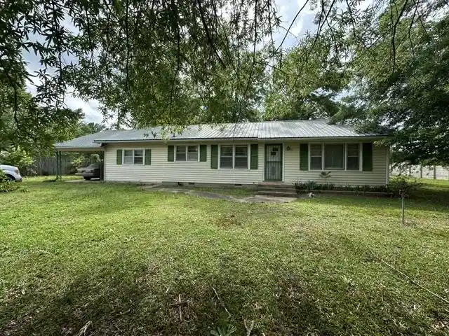 1st image of 19405 Hwy 69 Hwy, Savannah, TN 38372 | MLS# 10222925