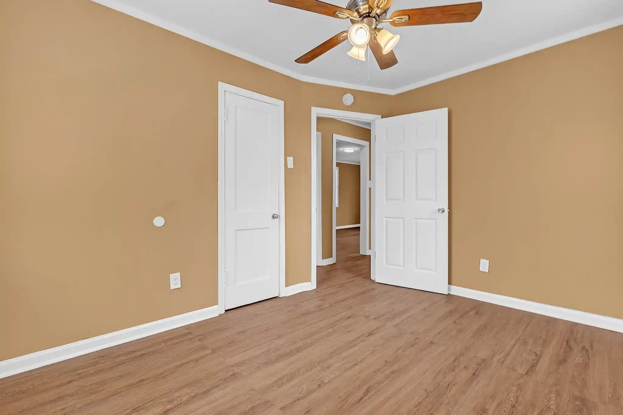 Photo 3 of Sale Pending at 3186 Alta Rd, Memphis, TN 38109 | MLS# 10222975 | Listing updated on 2026-09-18