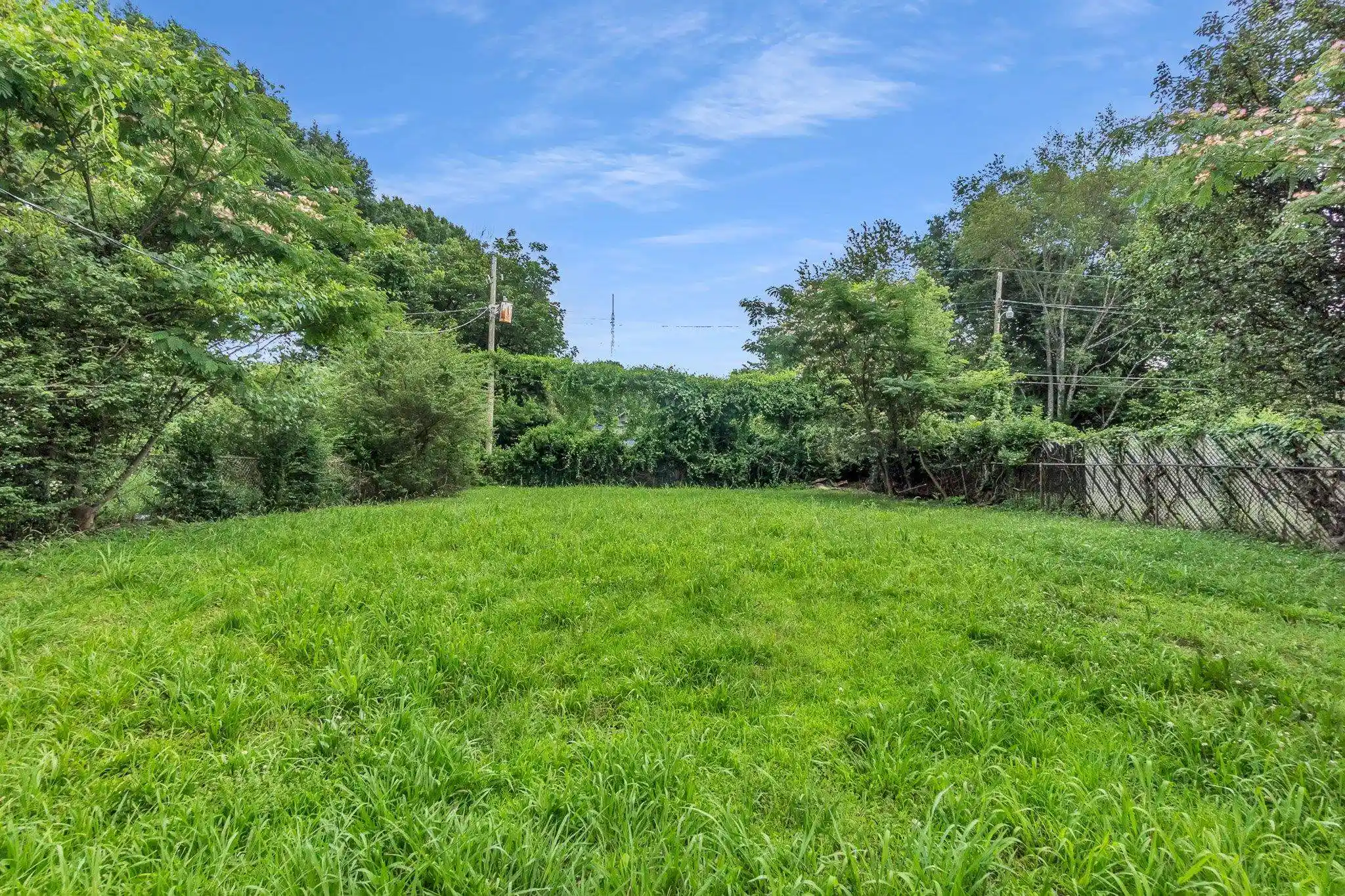 Photo 4 of Sale Pending at 3186 Alta Rd, Memphis, TN 38109 | MLS# 10222975 | Listing updated on 2026-09-18
