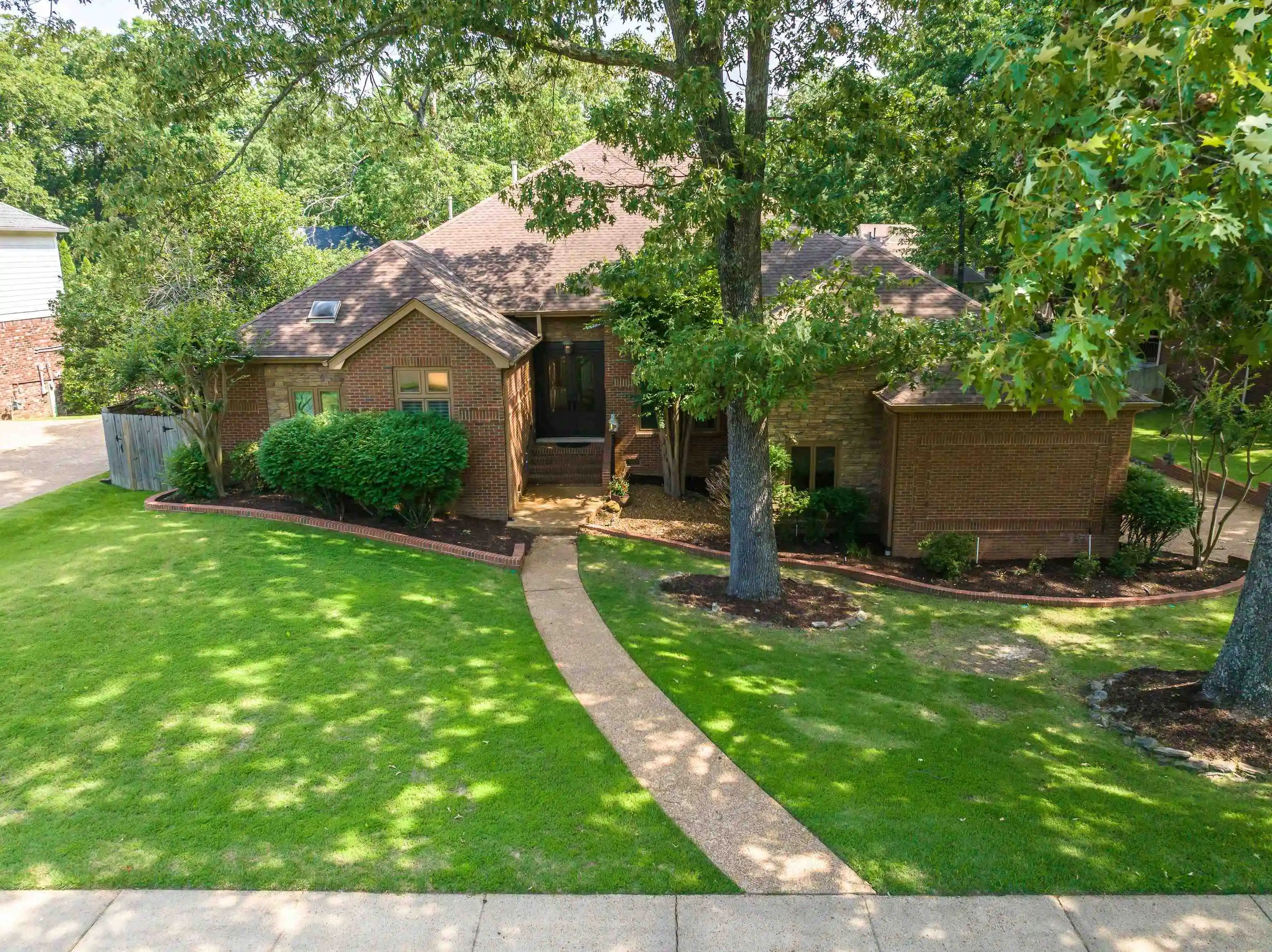 1st image of 8986 Cairn Ridge Dr, Germantown, TN 38139 | MLS# 10223043