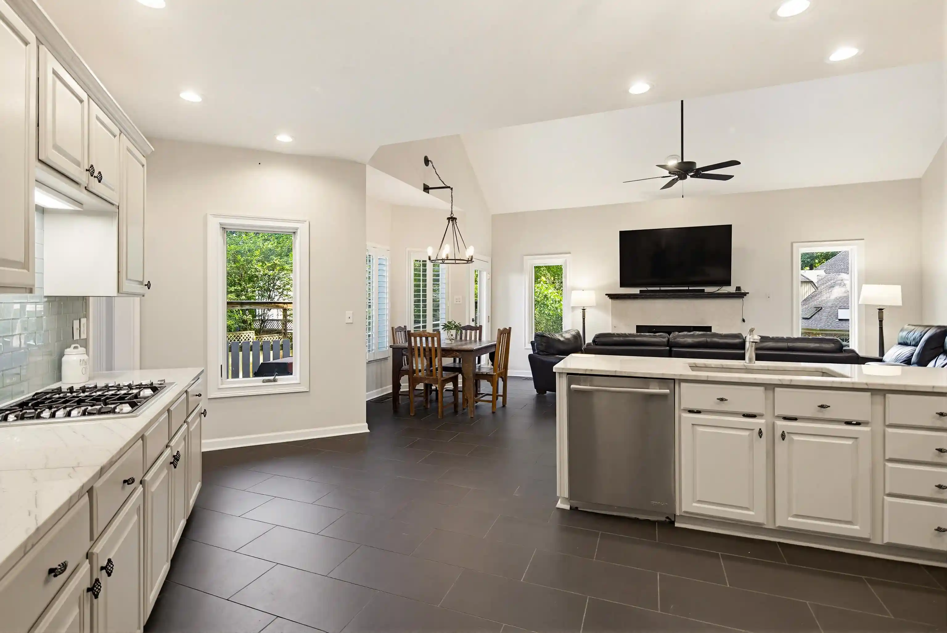 2nd image of 8986 Cairn Ridge Dr, Germantown, TN 38139 | MLS# 10223043