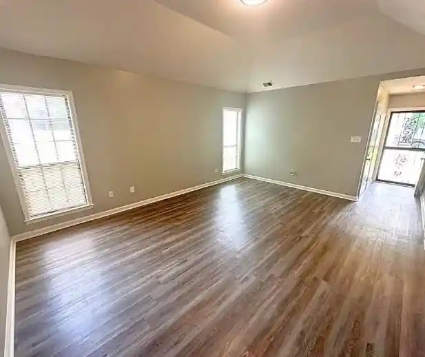 Photo 3 of Sale Pending at 2293 Hometown Dr, Memphis, TN 38133 | MLS# 10223044 | Listing updated on 2026-09-11
