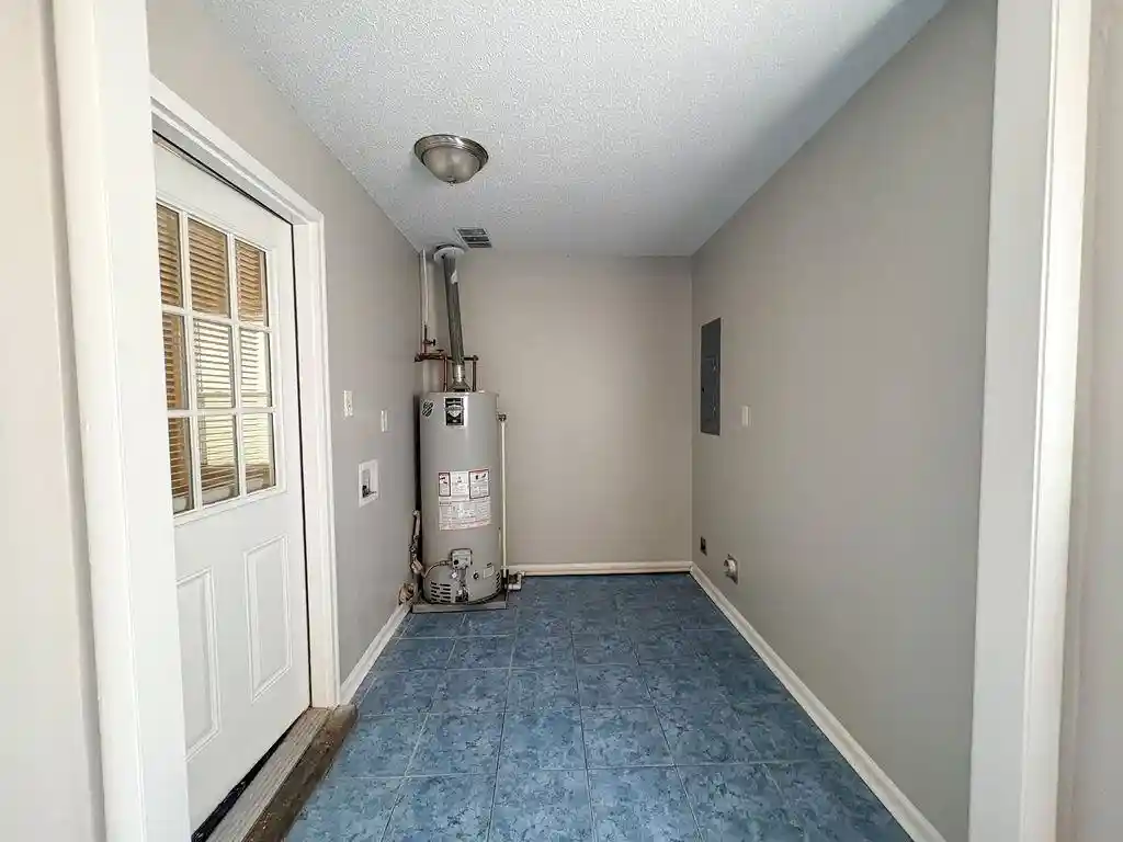 3rd image of 5114 Jessie Lee Ln, Memphis, TN 38118 | MLS# 10223053
