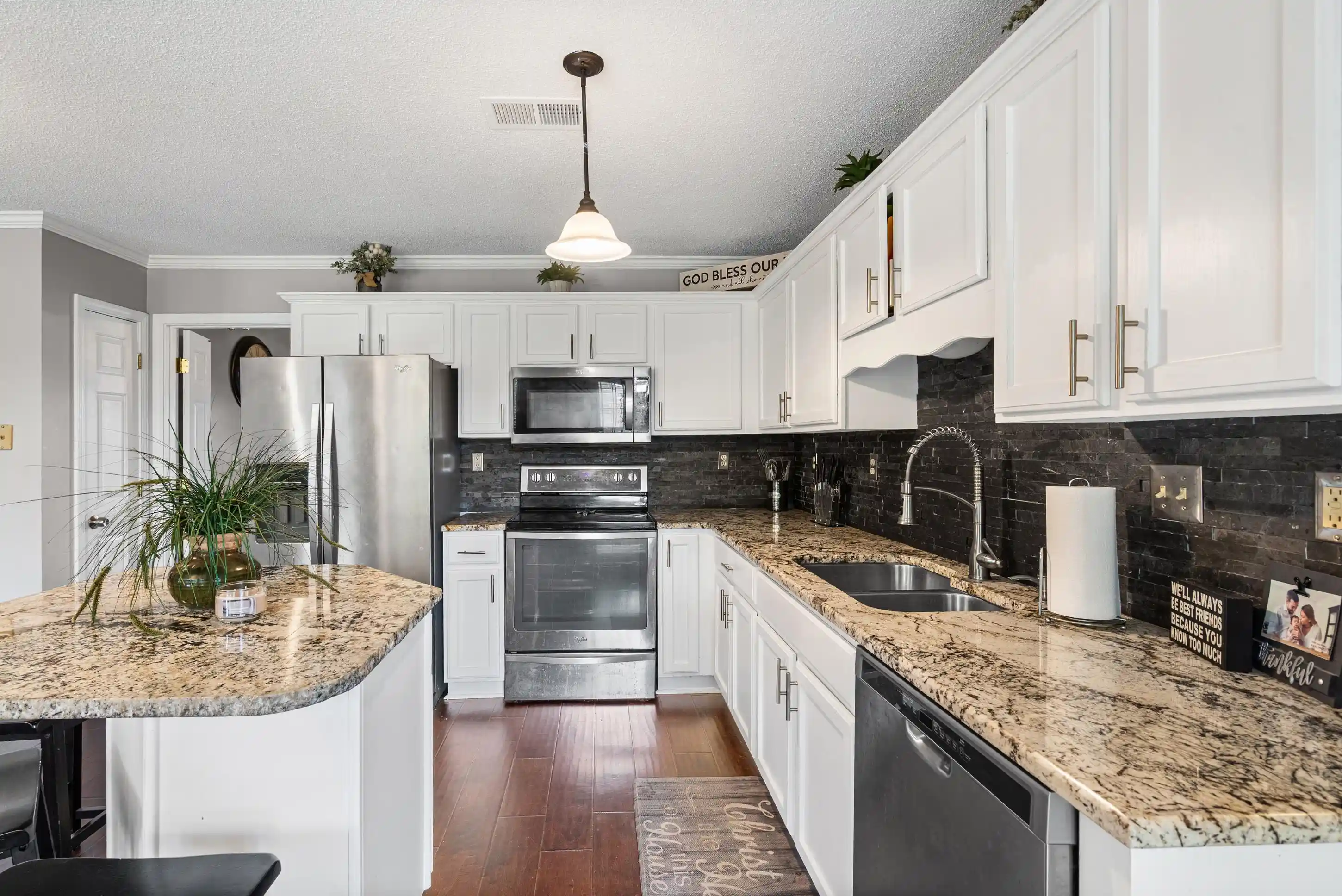 Photo 3 of Single family home for sale at 4088 Old Village Ln, Memphis, TN 38125 | MLS# 10223082 | Listing updated on 2026-08-27