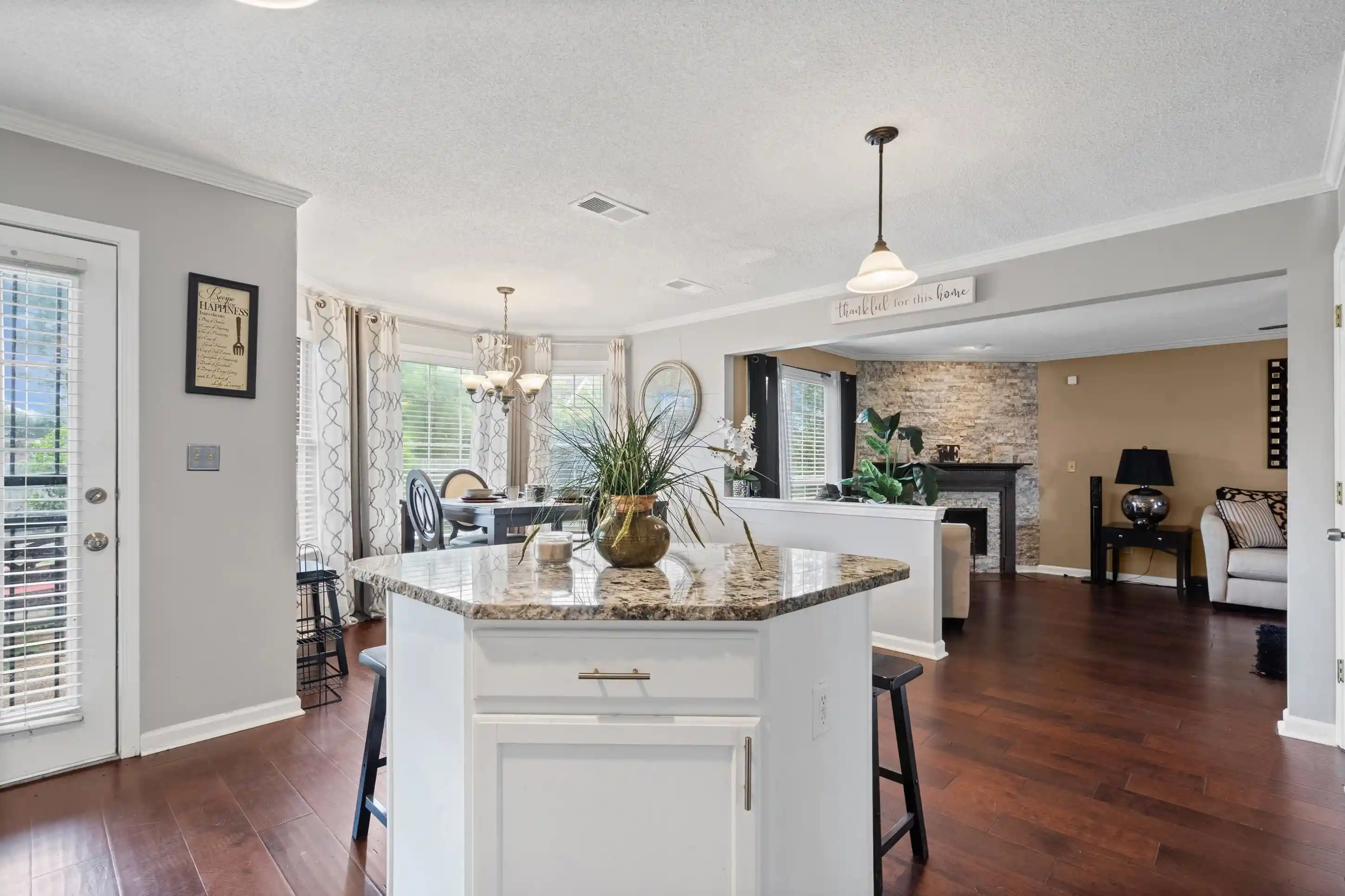 Photo 3 of Single family home for sale at 4088 Old Village Ln, Memphis, TN 38125 | MLS# 10223082 | Listing updated on 2026-08-27
