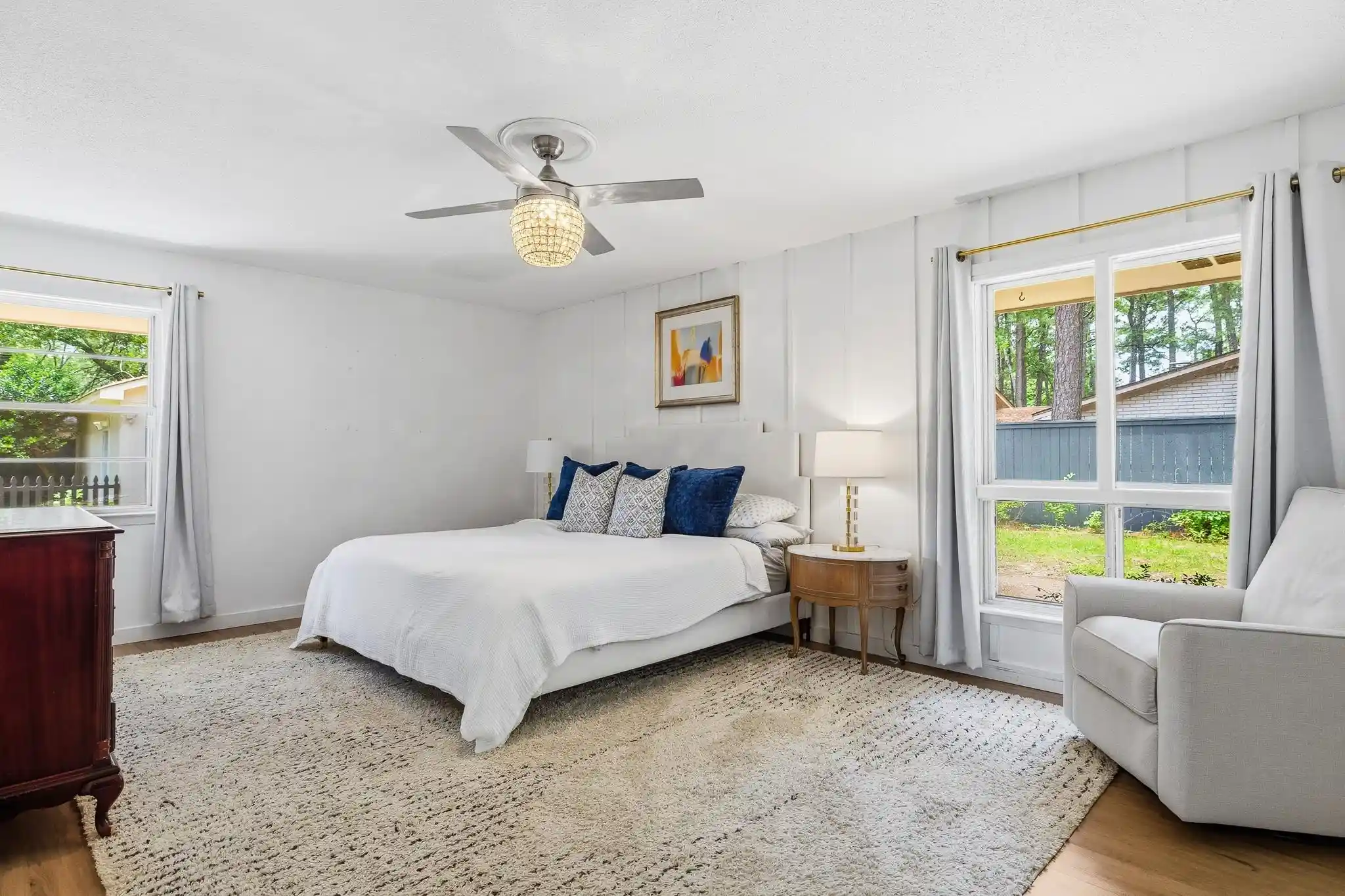 Photo 4 of Single family home for sale at 6735 Poplar Pike, Memphis, TN 38119 | MLS# 10223084 | Listing updated on 2026-09-14