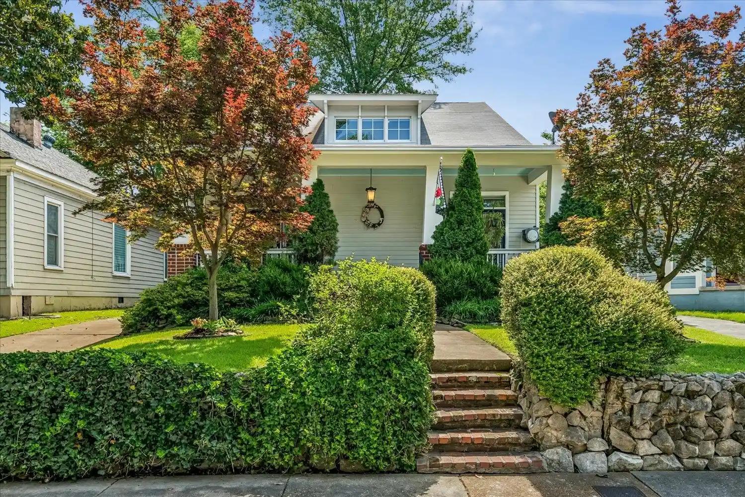 Photo 1 of Single family home for sale at 320 N Watkins St, Memphis, TN 38104 | MLS# 10223115 | Listing updated on 2026-06-04
