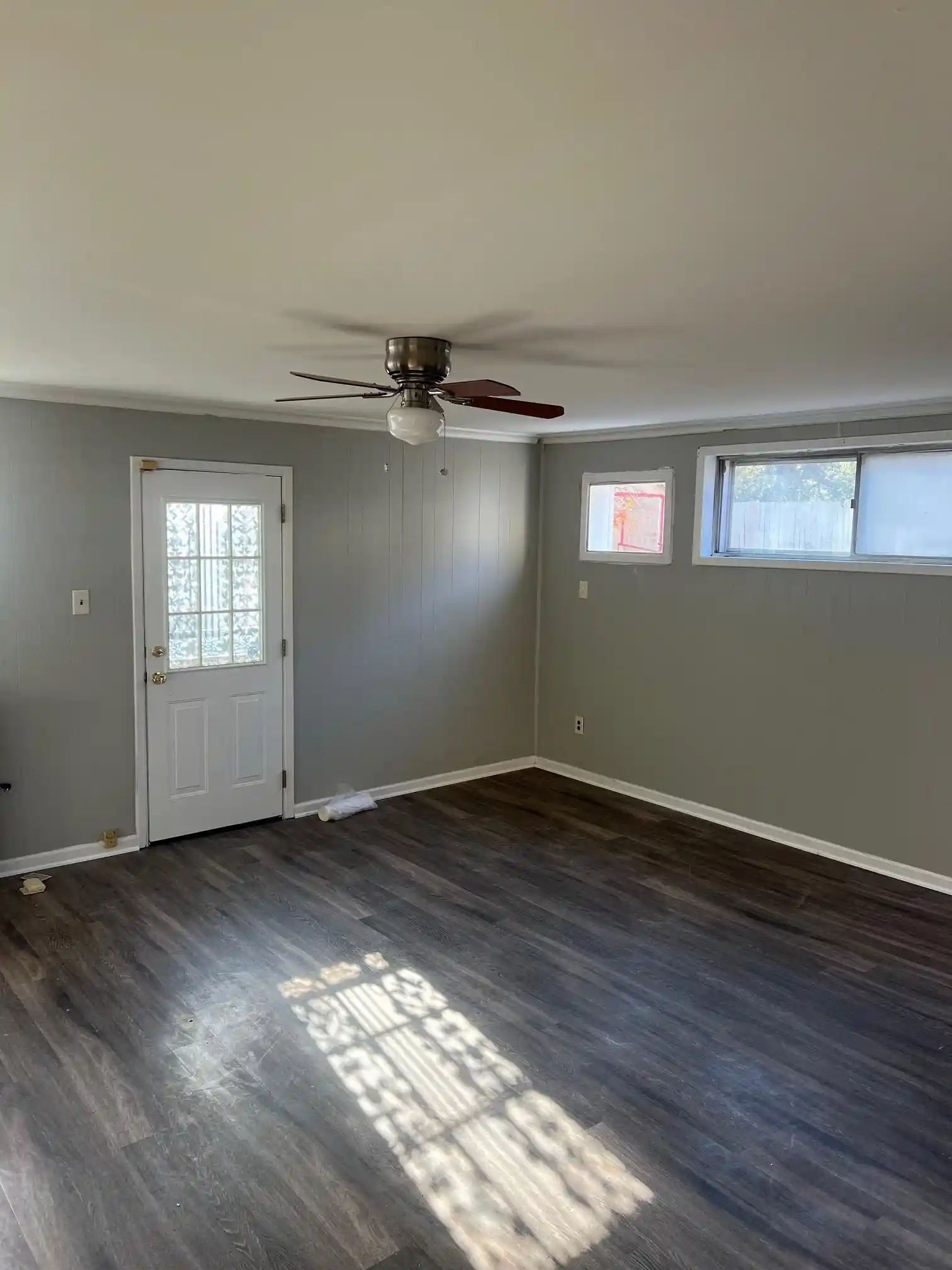 Photo 3 of Sale Pending at 449 Fernwood Ave, Memphis, TN 38106 | MLS# 10223134 | Listing updated on 2026-09-14