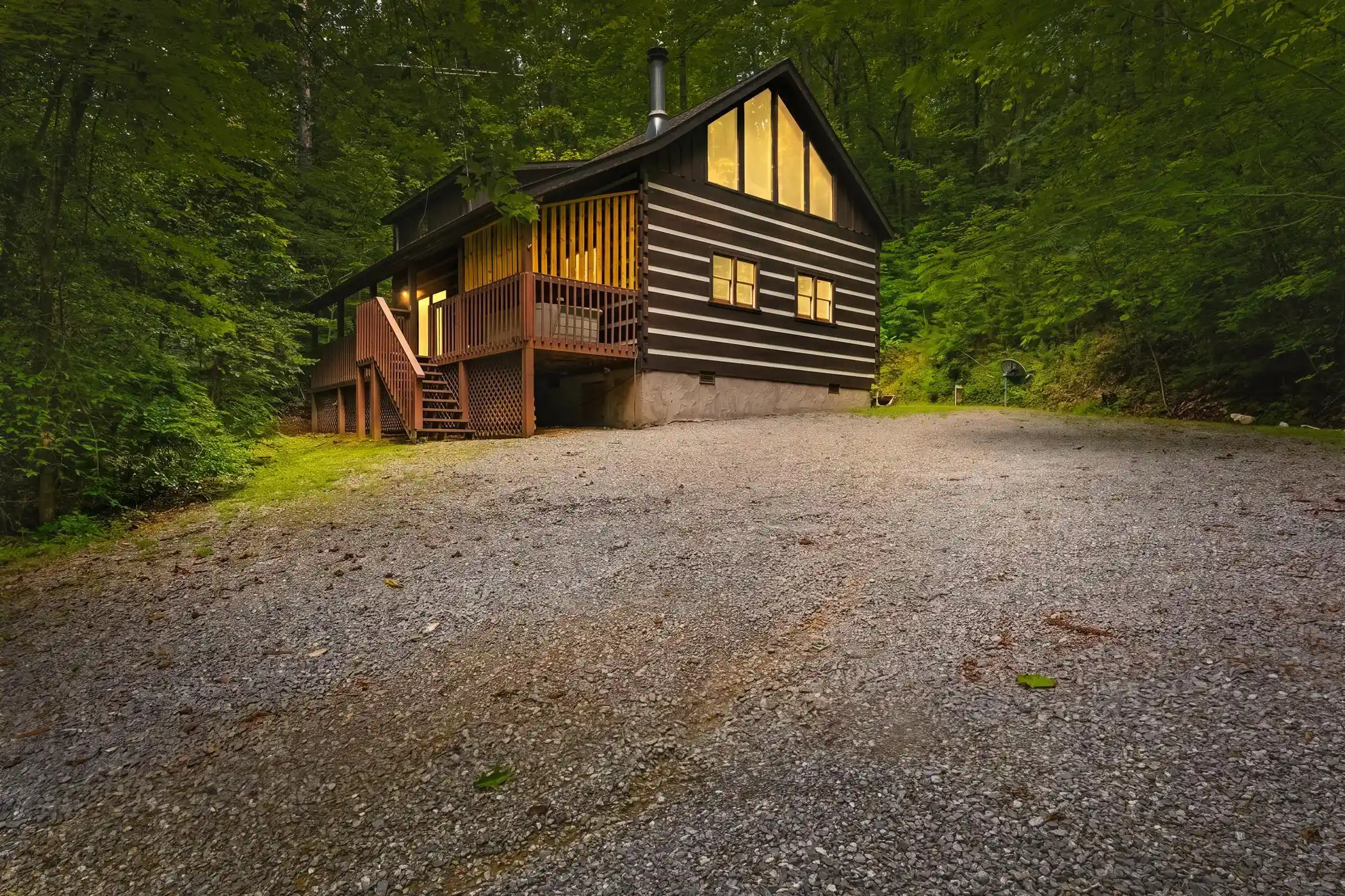 Photo 1 of Single family home for sale at 3651 Birds Crk Rd, Sevierville, TN 37876 | MLS# 10223192 | Listing updated on 2026-10-27