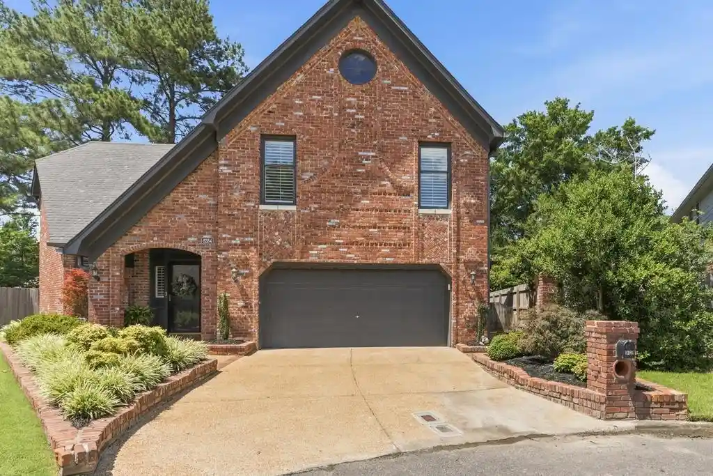 Single family home for sale at 8384 Rochester Cv, Germantown, TN 38139 | MLS# 10223198