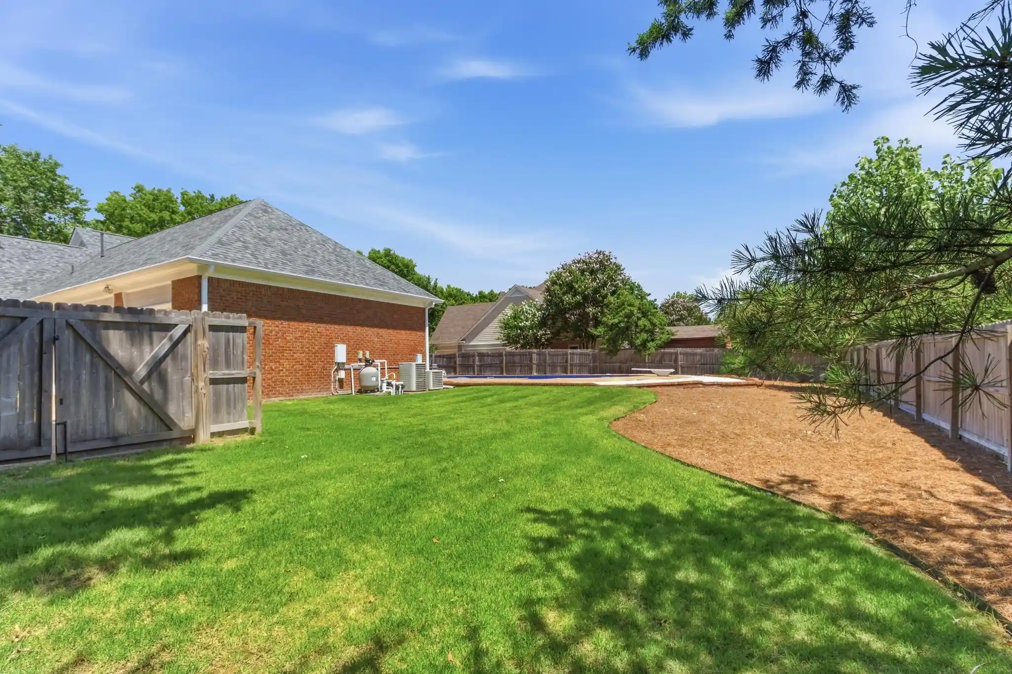 Photo 2 of Sale Pending at 845 Hatton Cv, Collierville, TN 38017 | MLS# 10223212 | Listing updated on 2026-09-03