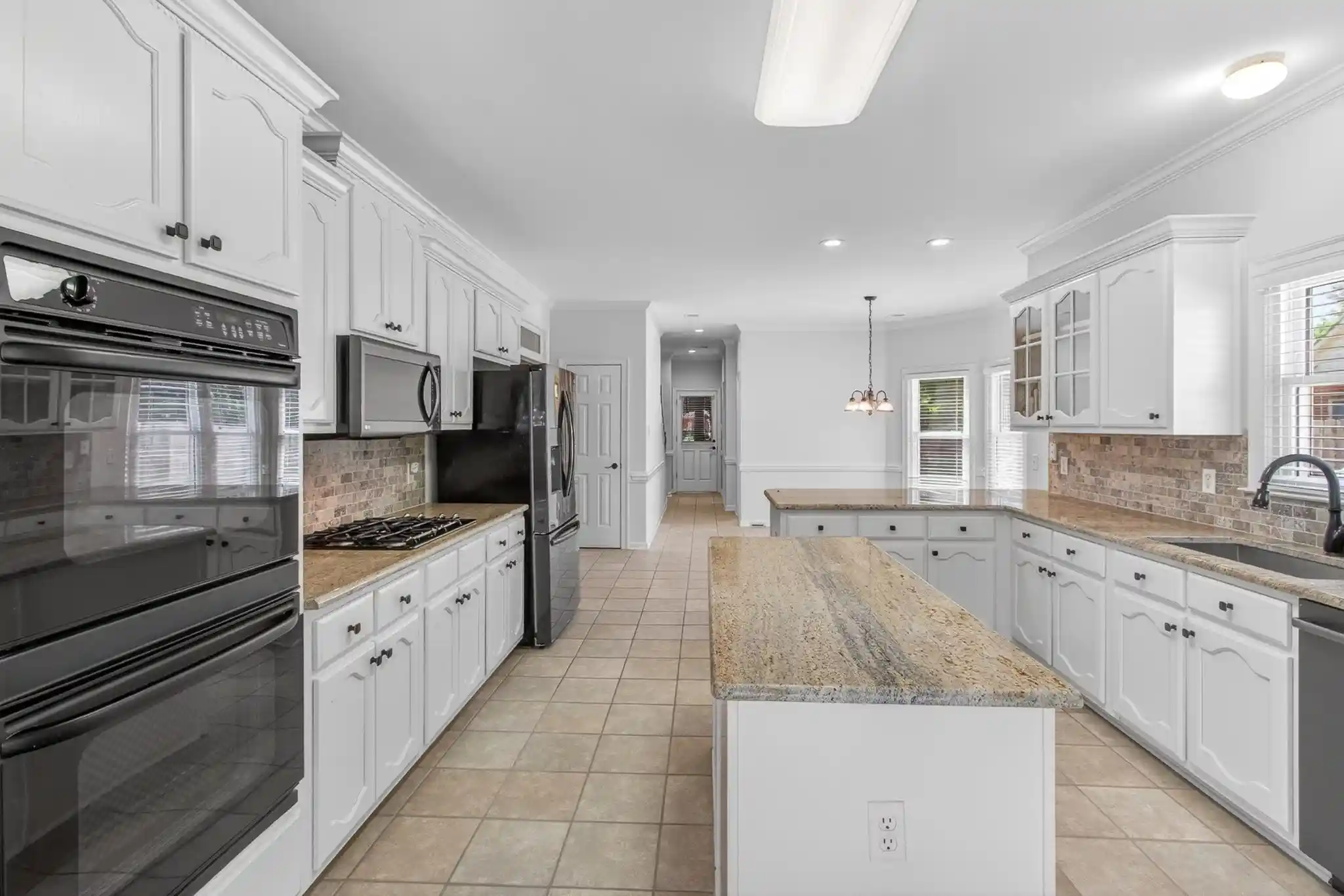 Photo 3 of Sale Pending at 845 Hatton Cv, Collierville, TN 38017 | MLS# 10223212 | Listing updated on 2026-09-03