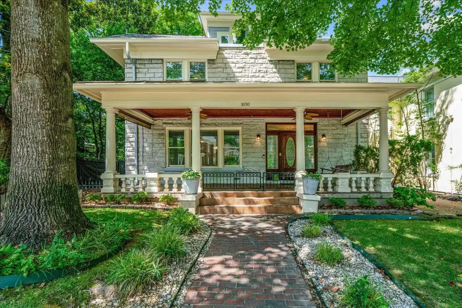 Photo 1 of Single family home for sale at 1630 Carr Ave, Memphis, TN 38104 | MLS# 10223217 | Listing updated on 2026-08-12