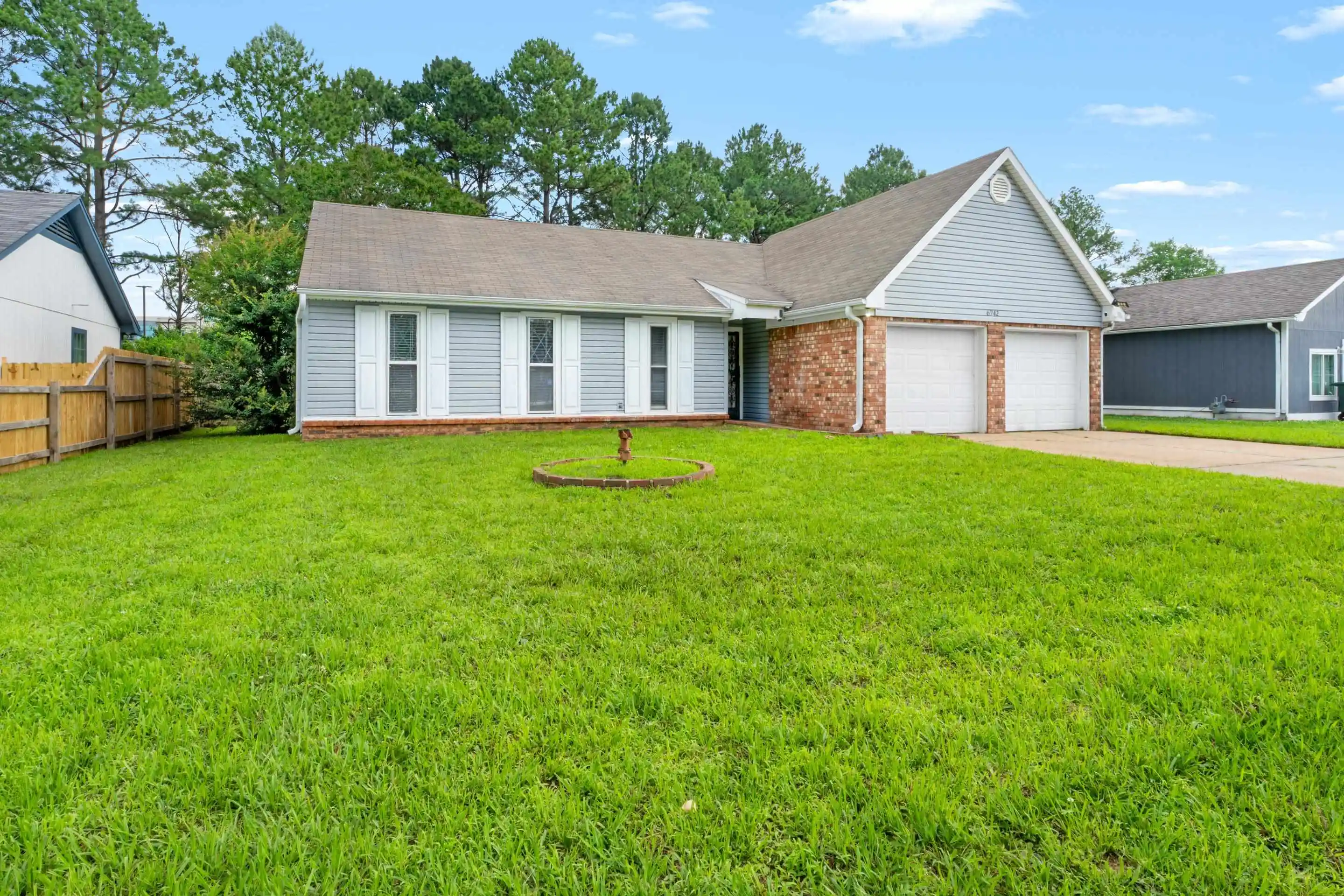 Photo 1 of Single family home for sale at 6742 Norfield Dr, Memphis, TN 38115 | MLS# 10223224 | Listing updated on 2026-08-03