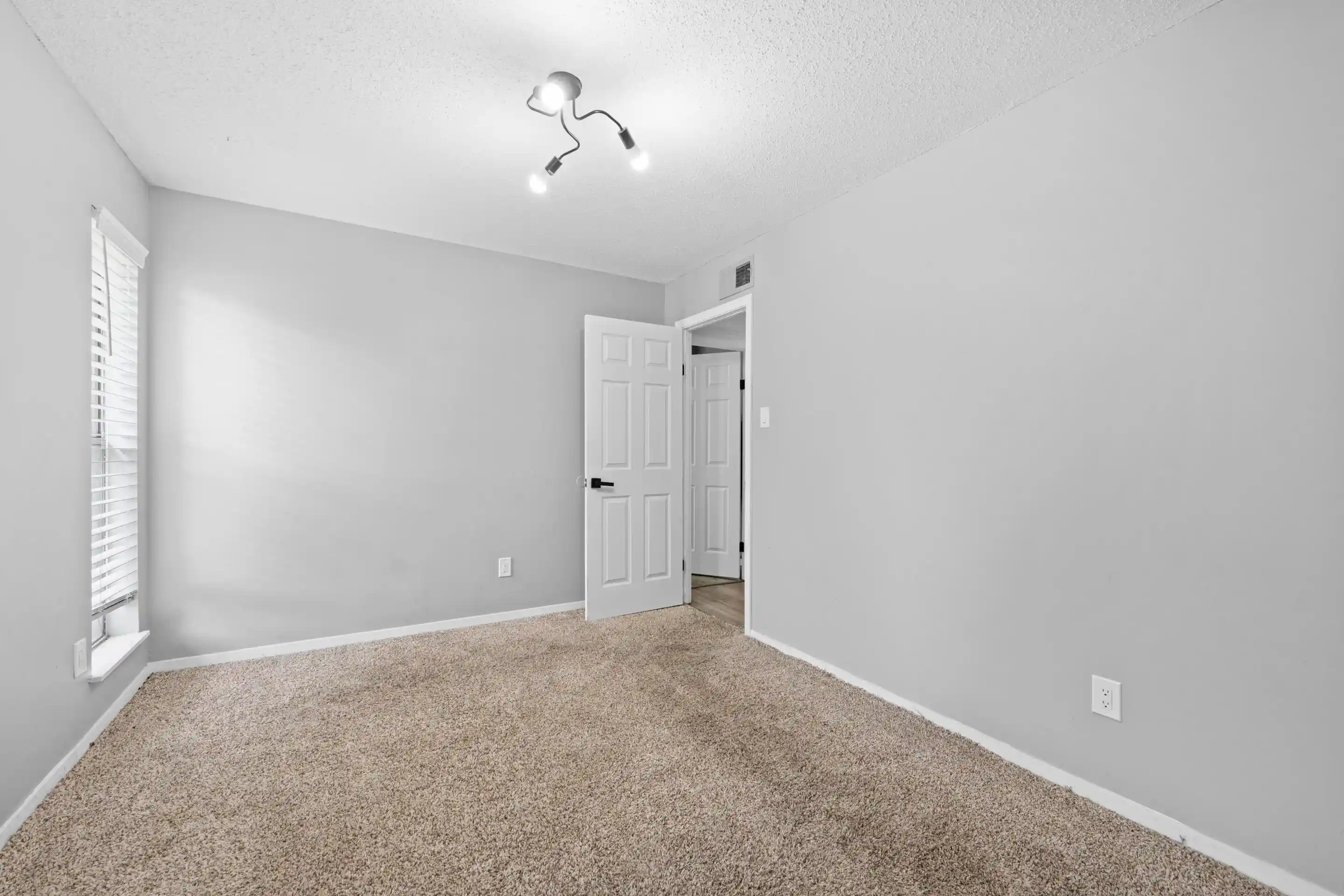 Photo 2 of Single family home for sale at 6742 Norfield Dr, Memphis, TN 38115 | MLS# 10223224 | Listing updated on 2026-08-03