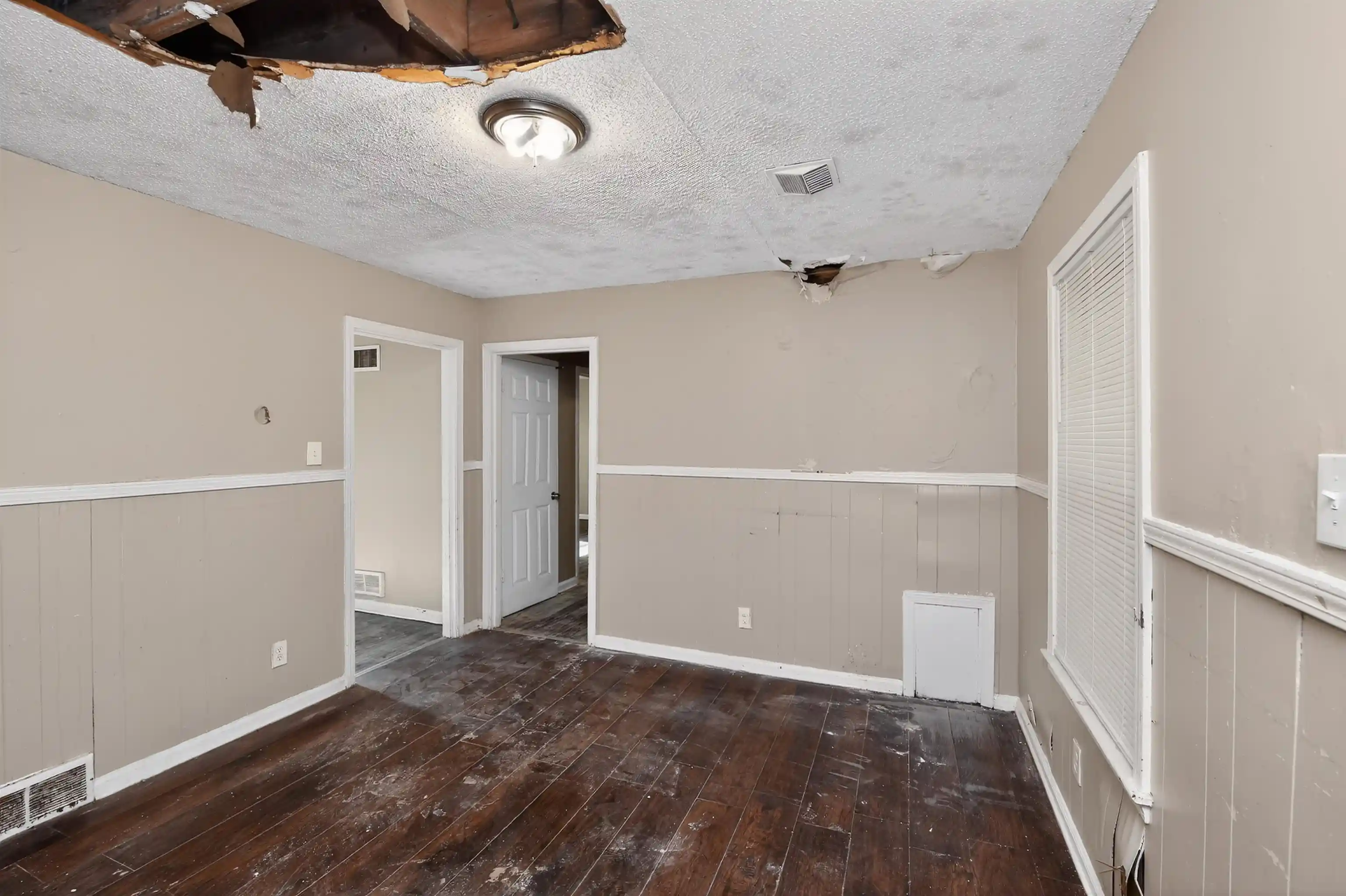 Photo 3 of Single family home for sale at 3958 Bishops Brg Rd, Memphis, TN 38118 | MLS# 10223232 | Listing updated on 2026-09-10