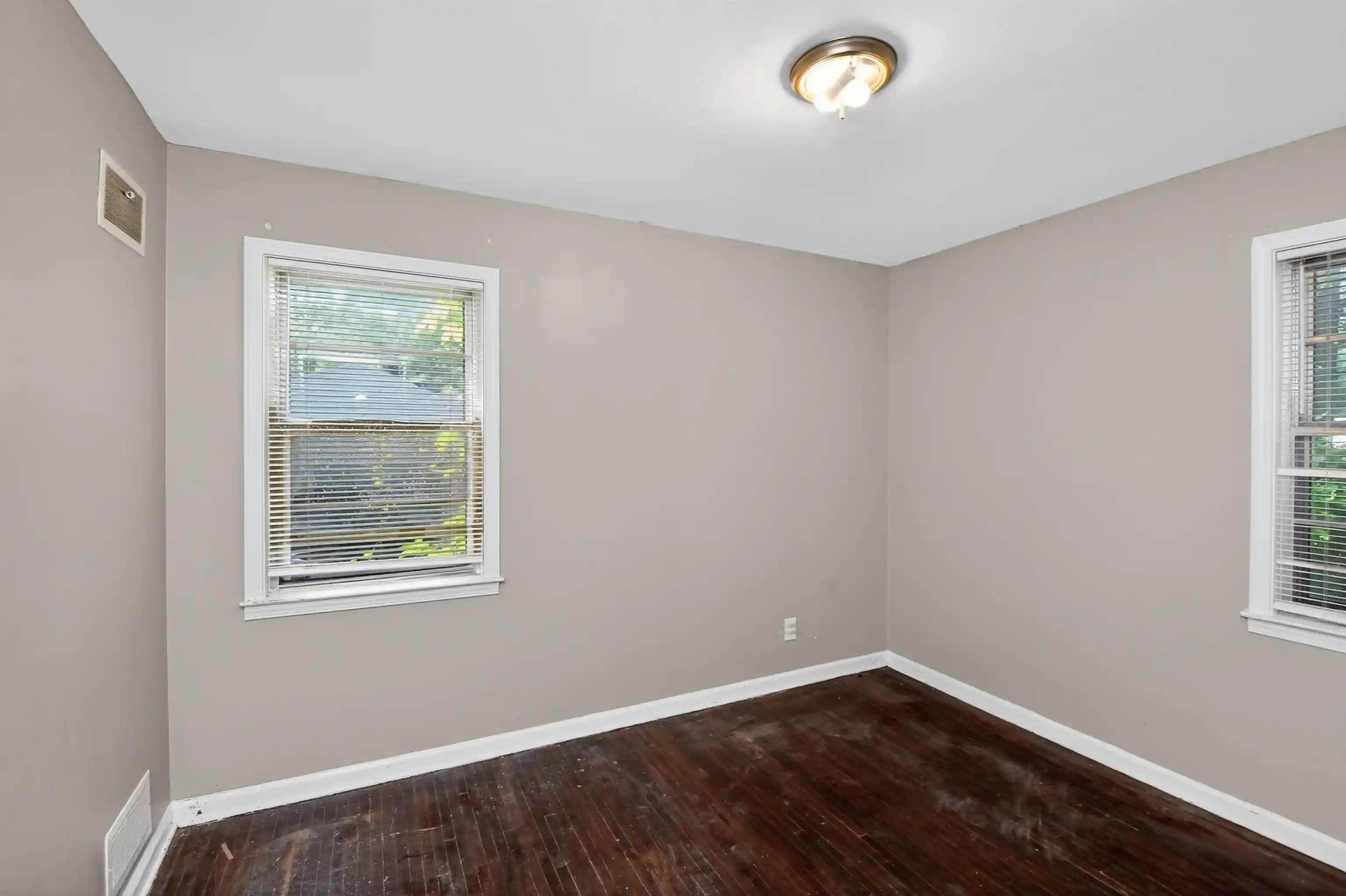 Photo 4 of Single family home for sale at 3958 Bishops Brg Rd, Memphis, TN 38118 | MLS# 10223232 | Listing updated on 2026-09-10